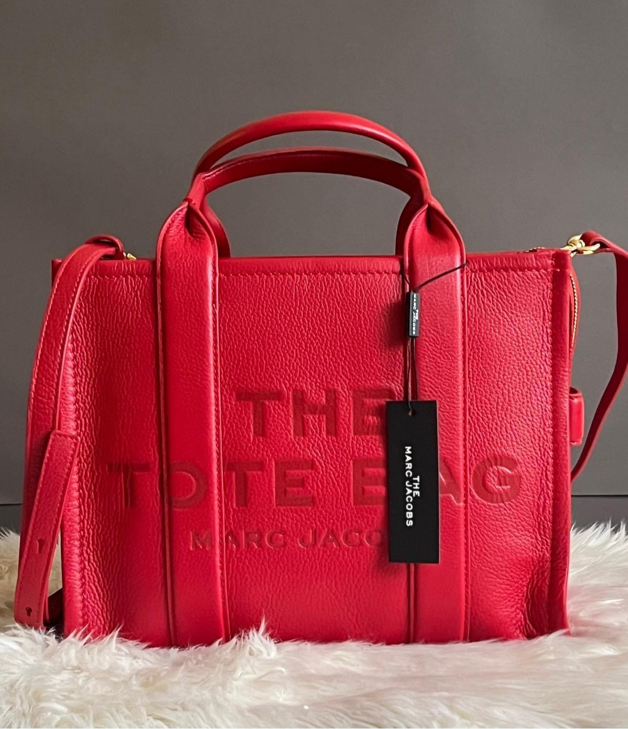 Marc Jacobs The Leather Medium Tote Bag