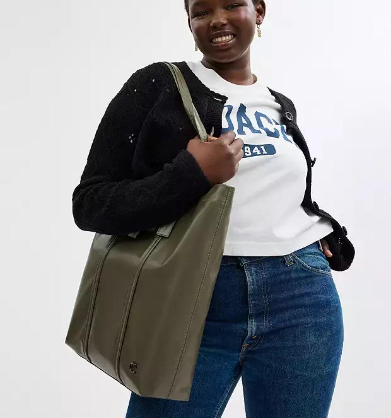 Coach Hall Tote 33