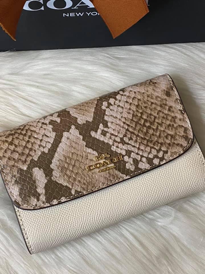 Coach Medium Envelope Wallet