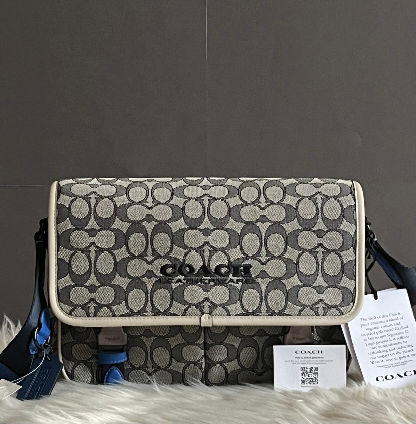 Coach League Messenger Bag in Signature