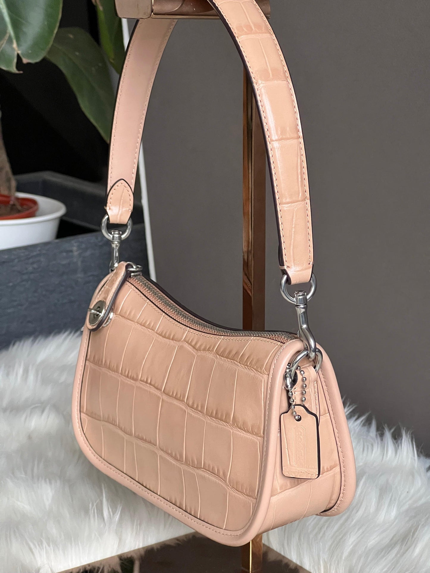 Coach Swinger Bag 20