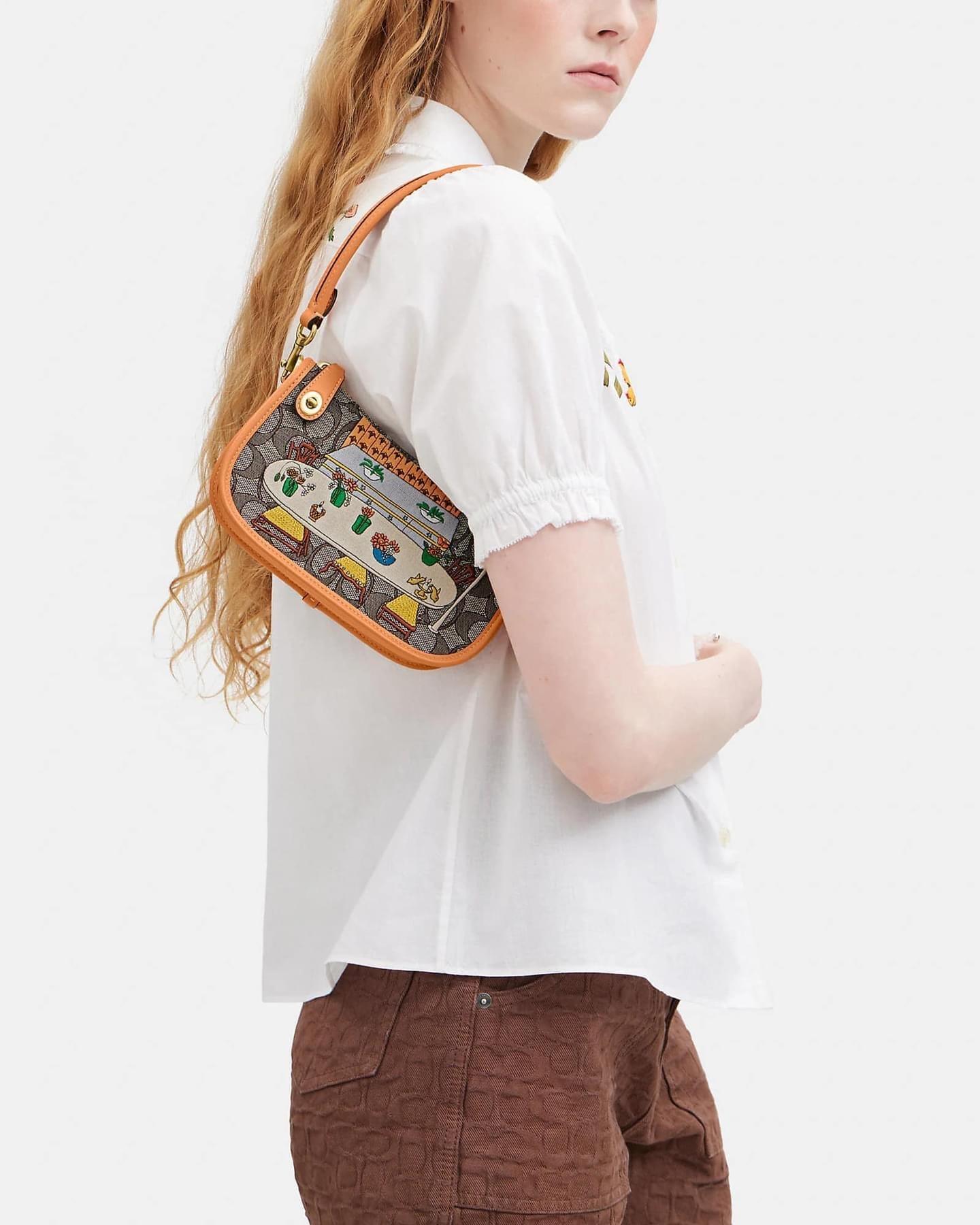 Coach X Observed By Us Swinger 20 in Signature Jacquard