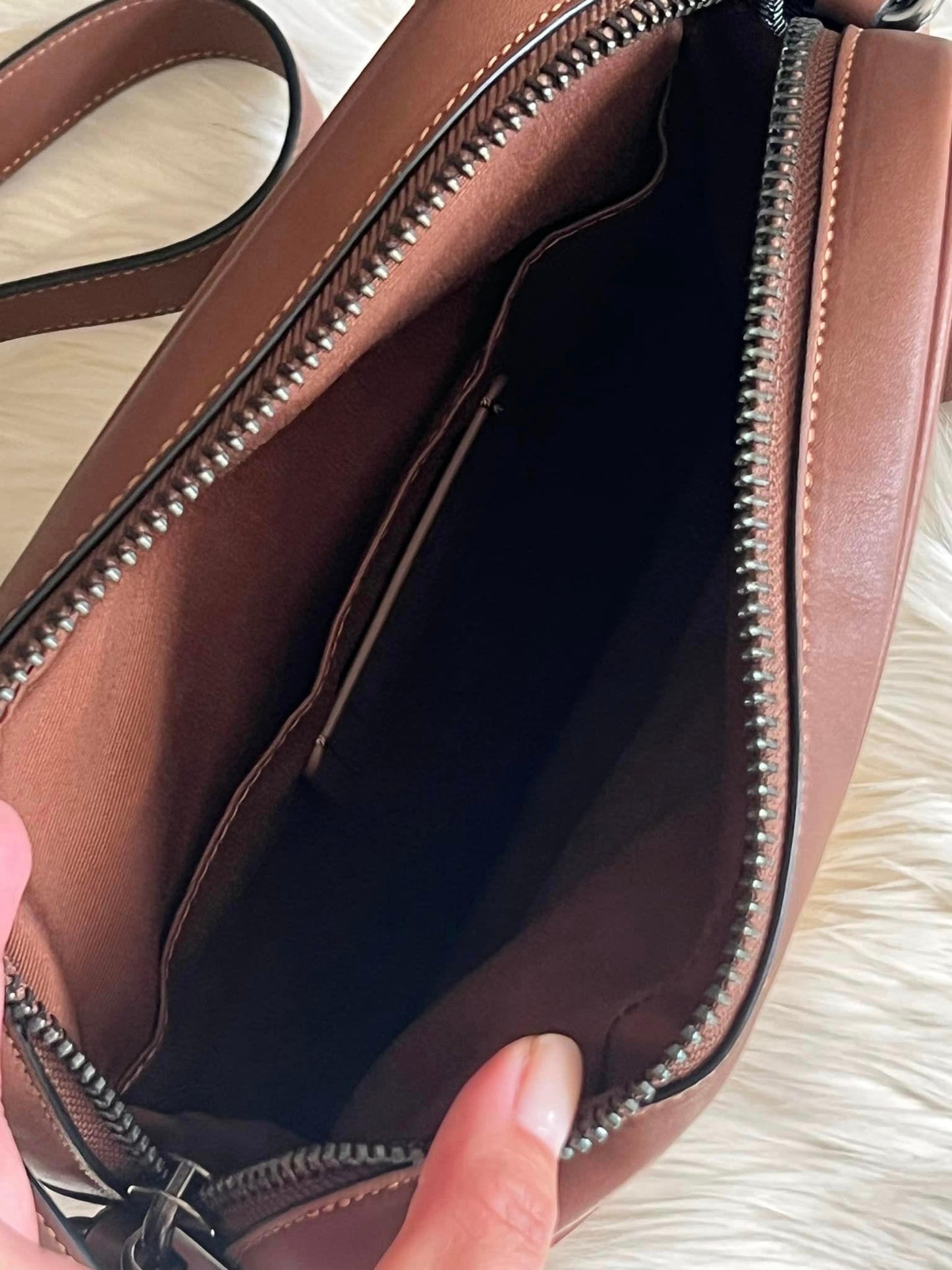 Coach Hudson Crossbody Bag 21 in Signature Canvas with Trompe L’oeil Print