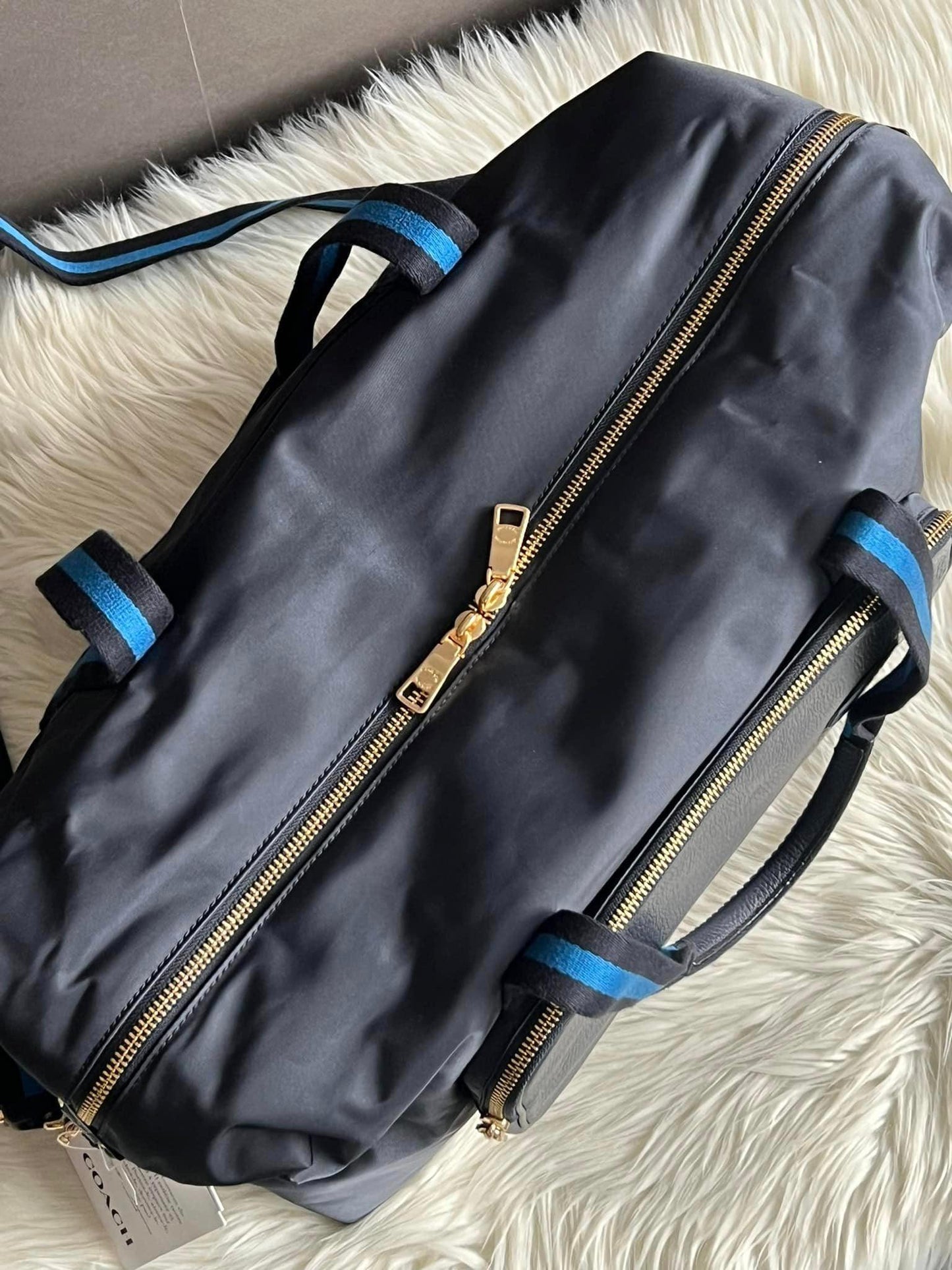 Coach Court Weekender