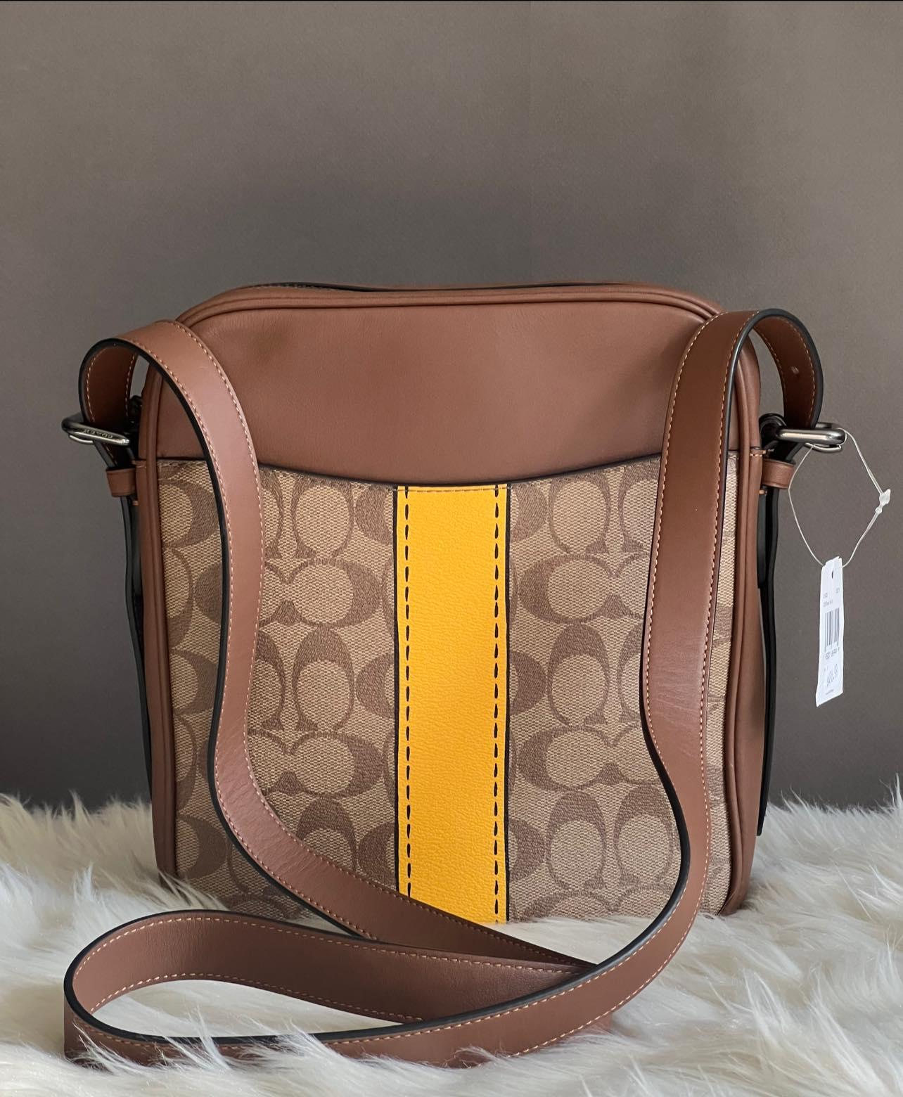 Coach Hudson Crossbody Bag 21 in Signature Canvas with Trompe L’oeil Print