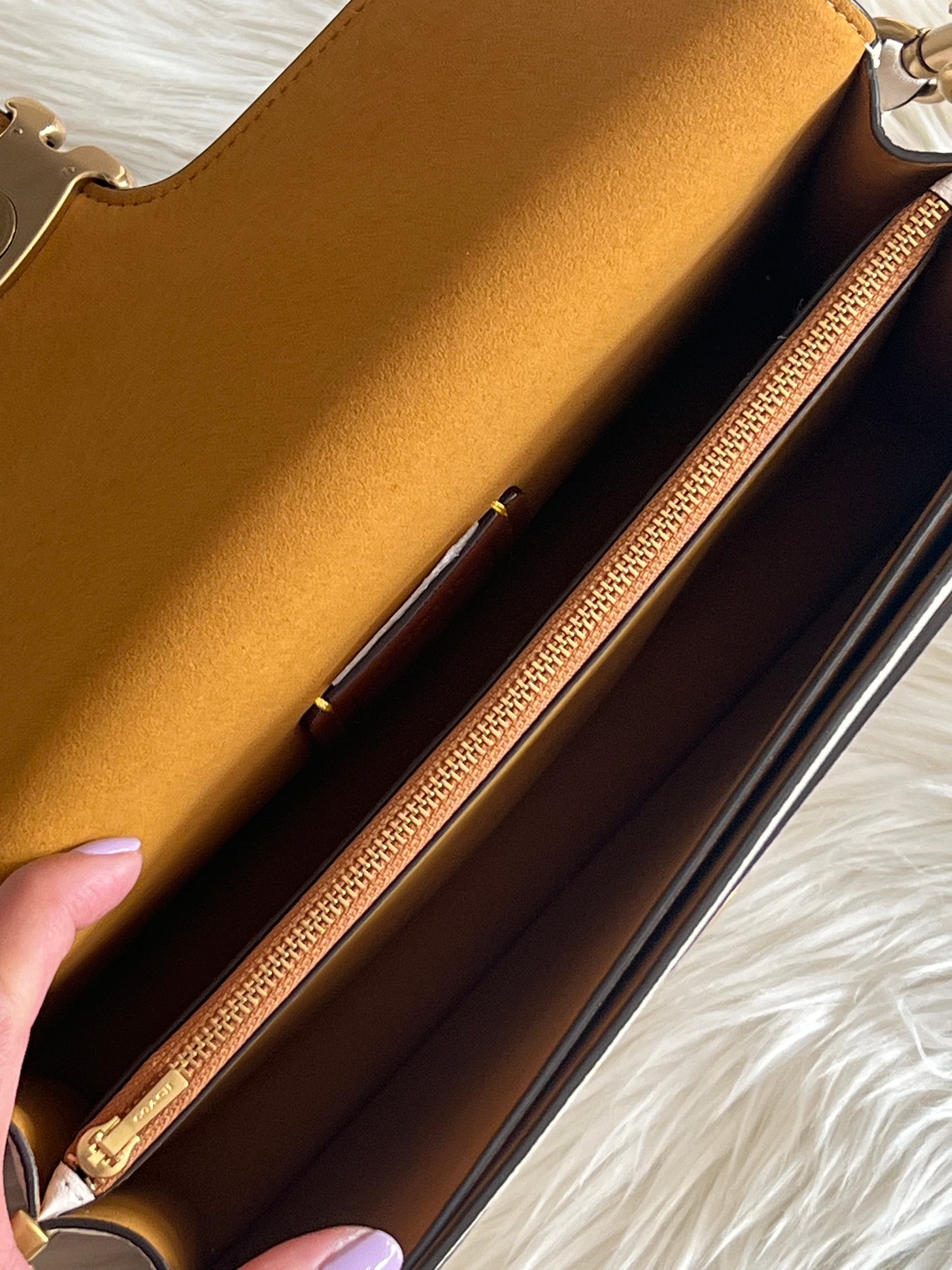 Coach Tabby Shoulder Bag 26