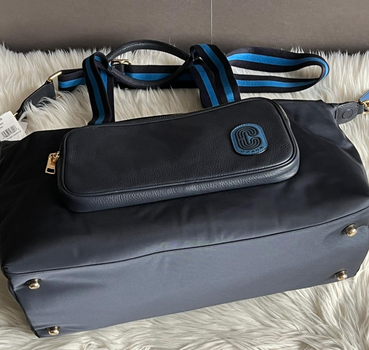Coach Court Weekender