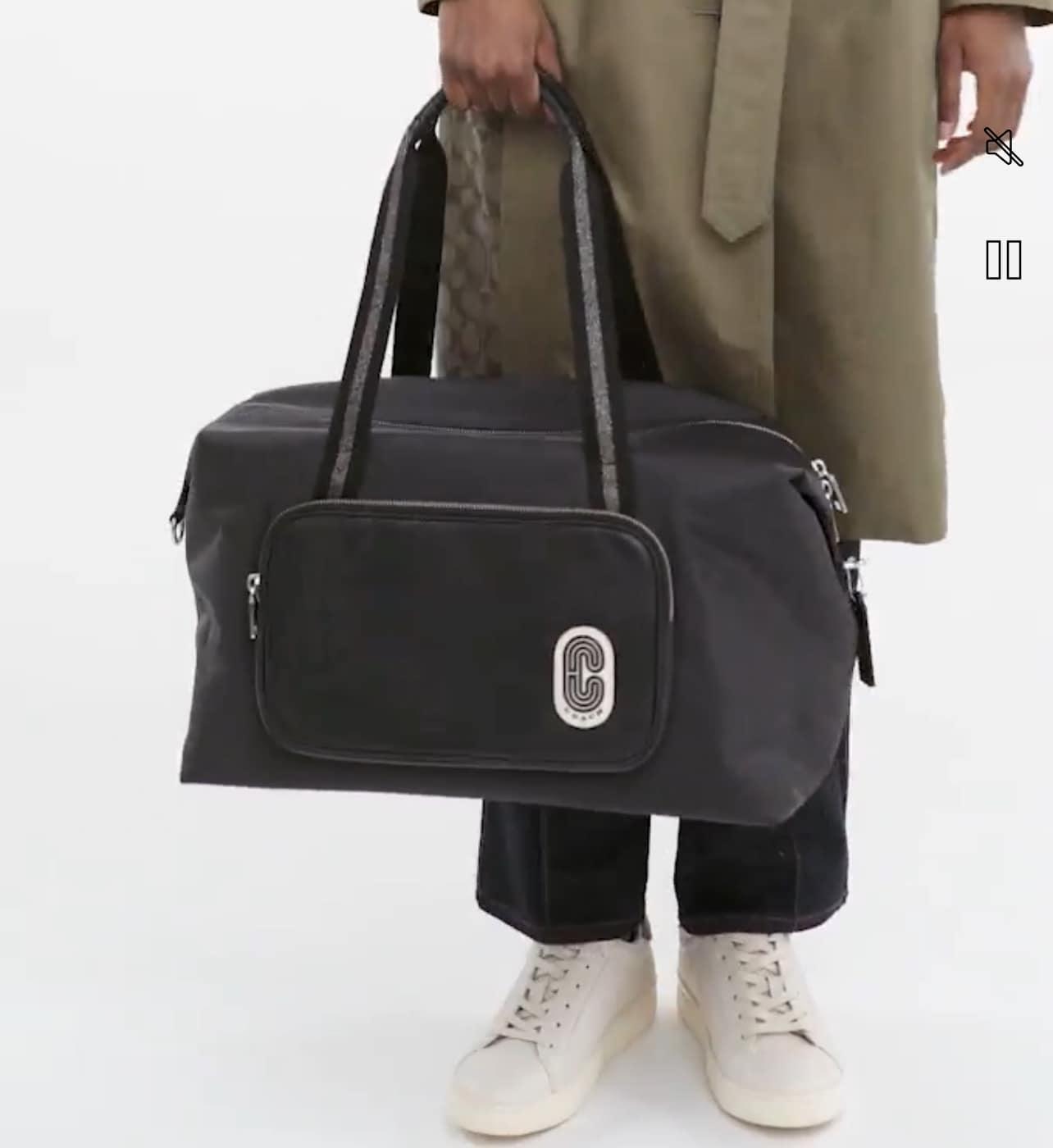 Coach Court Weekender