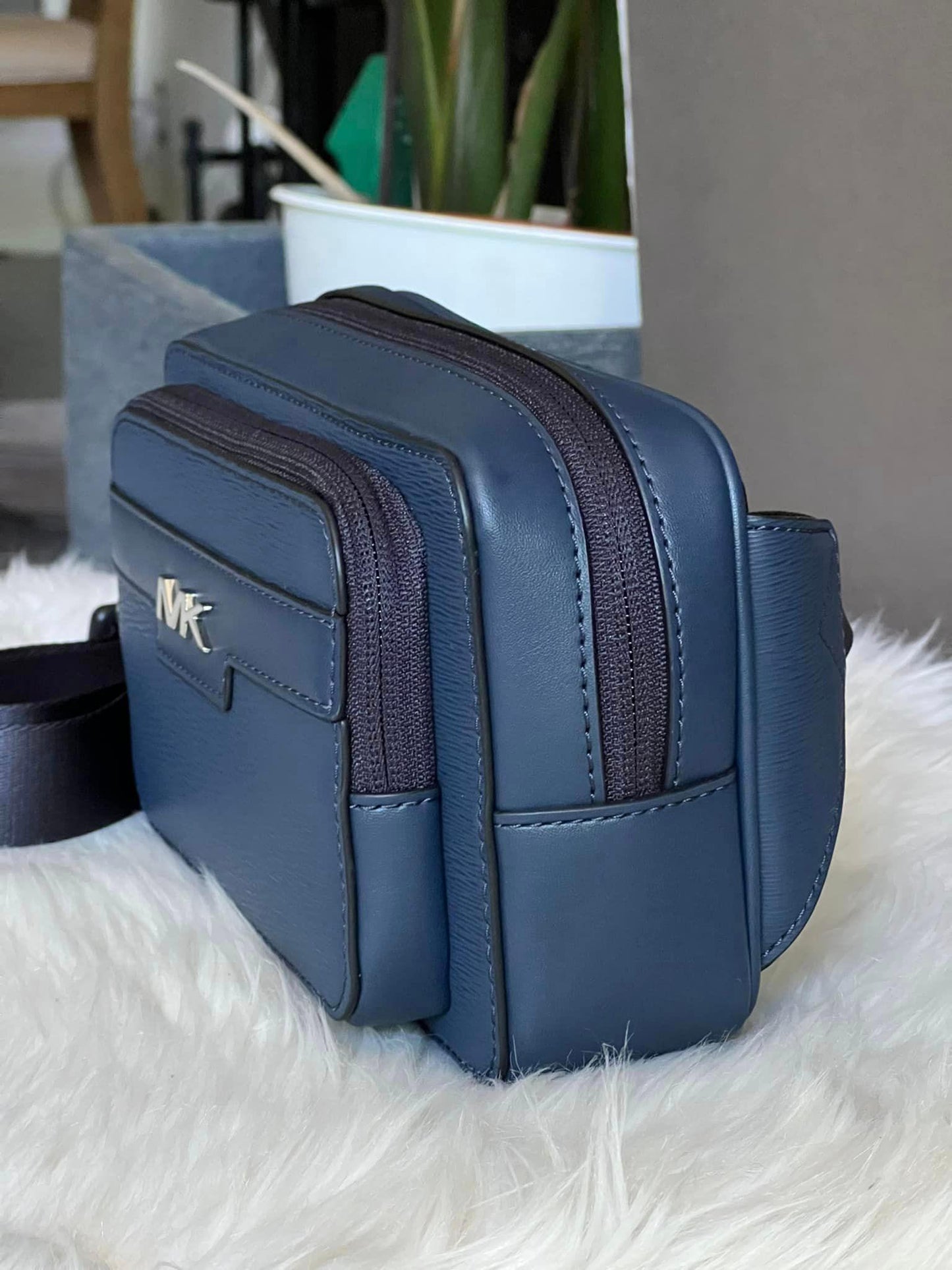Michael Kors Cooper Sling Pack