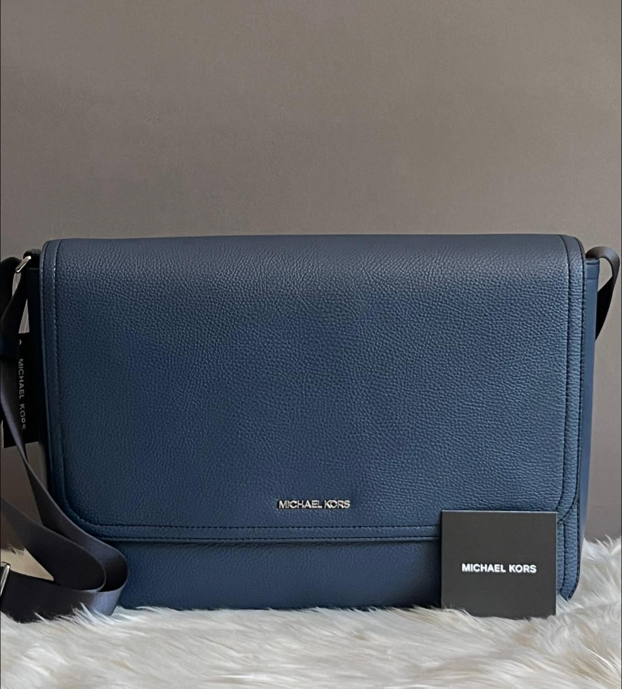 Michael Kors Cooper Messenger Bag