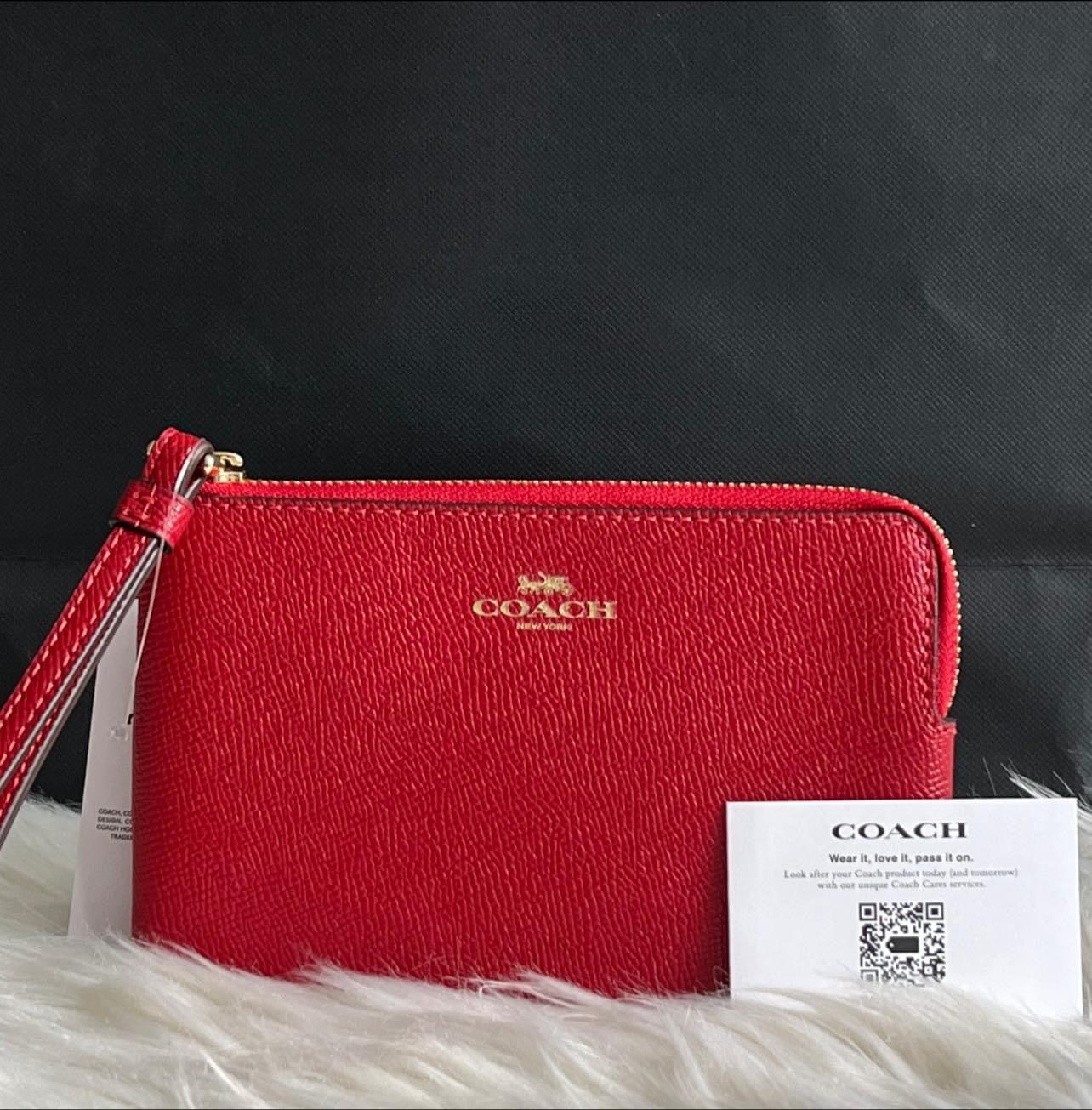 Coach Corner Zip Wristlet