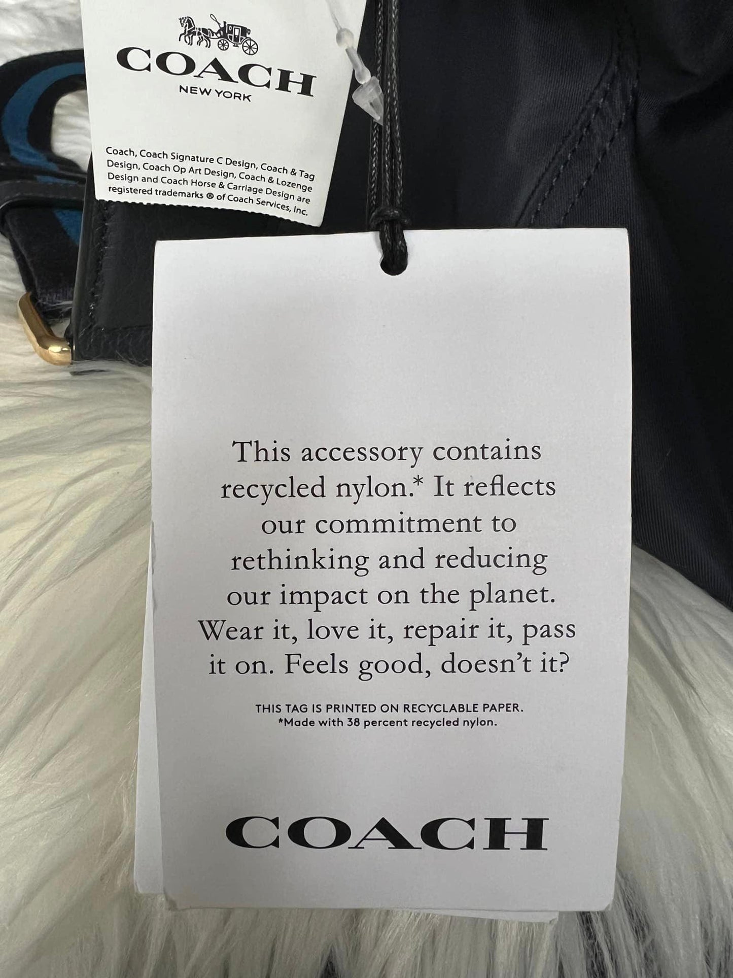 Coach Court Weekender