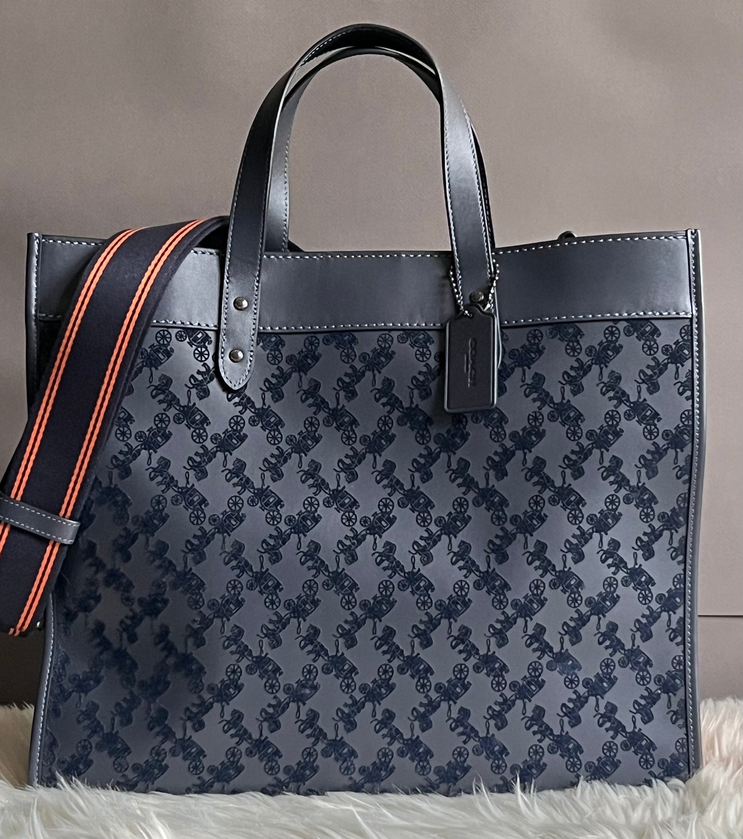 Coach Field Tote 40 with Horse and Carriage
