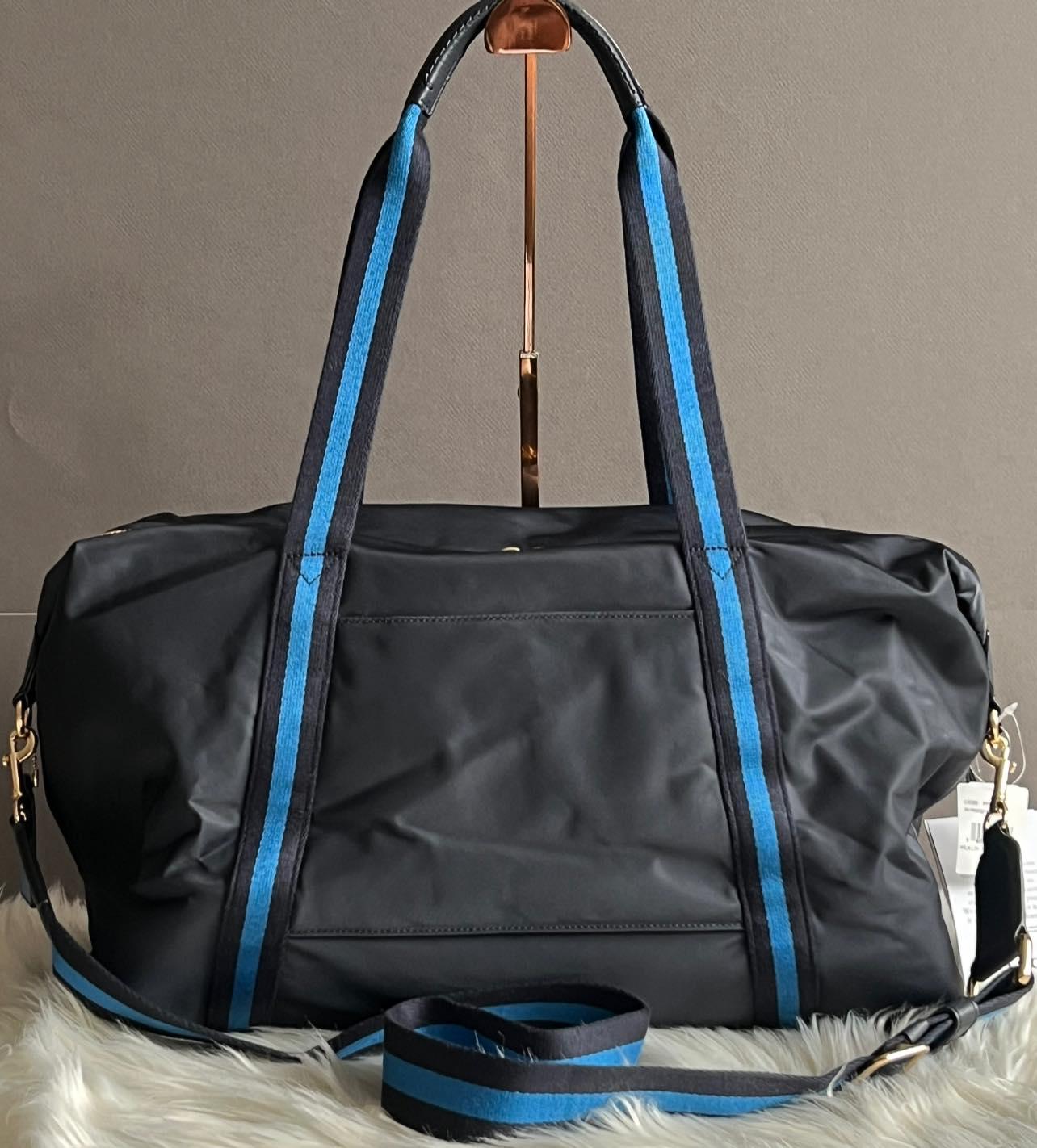 Coach Court Weekender