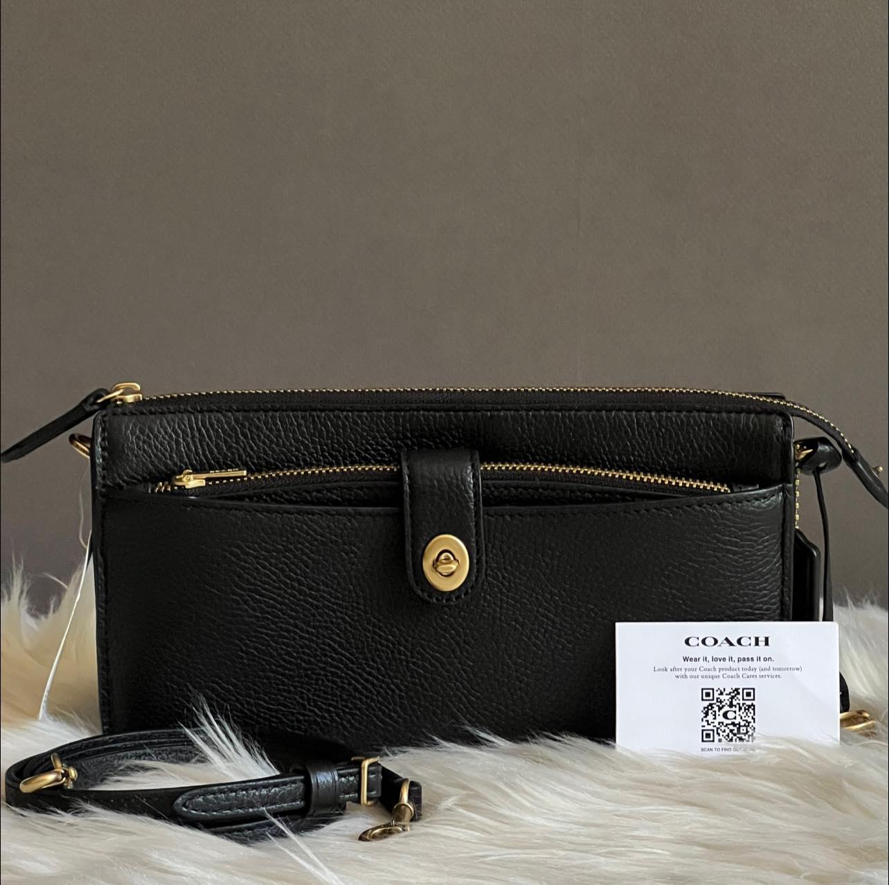 Coach Noa Pop-up Messenger