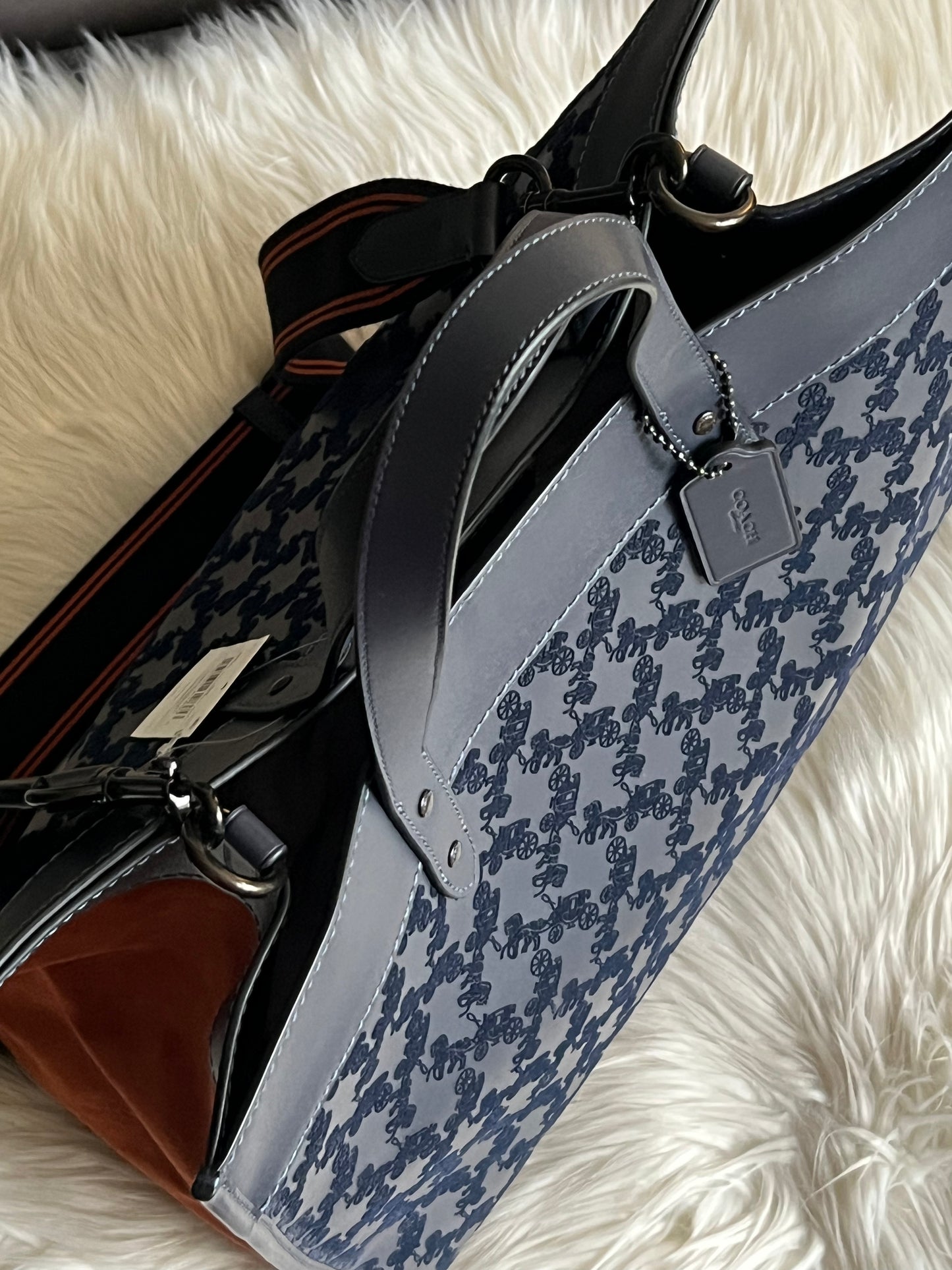 Coach Field Tote 40 with Horse and Carriage