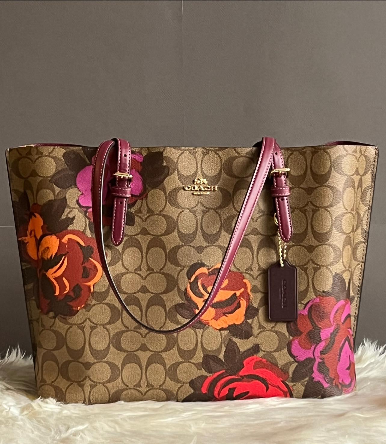 Coach Mollie Tote in Signature Canvas with Jumbo Floral Print