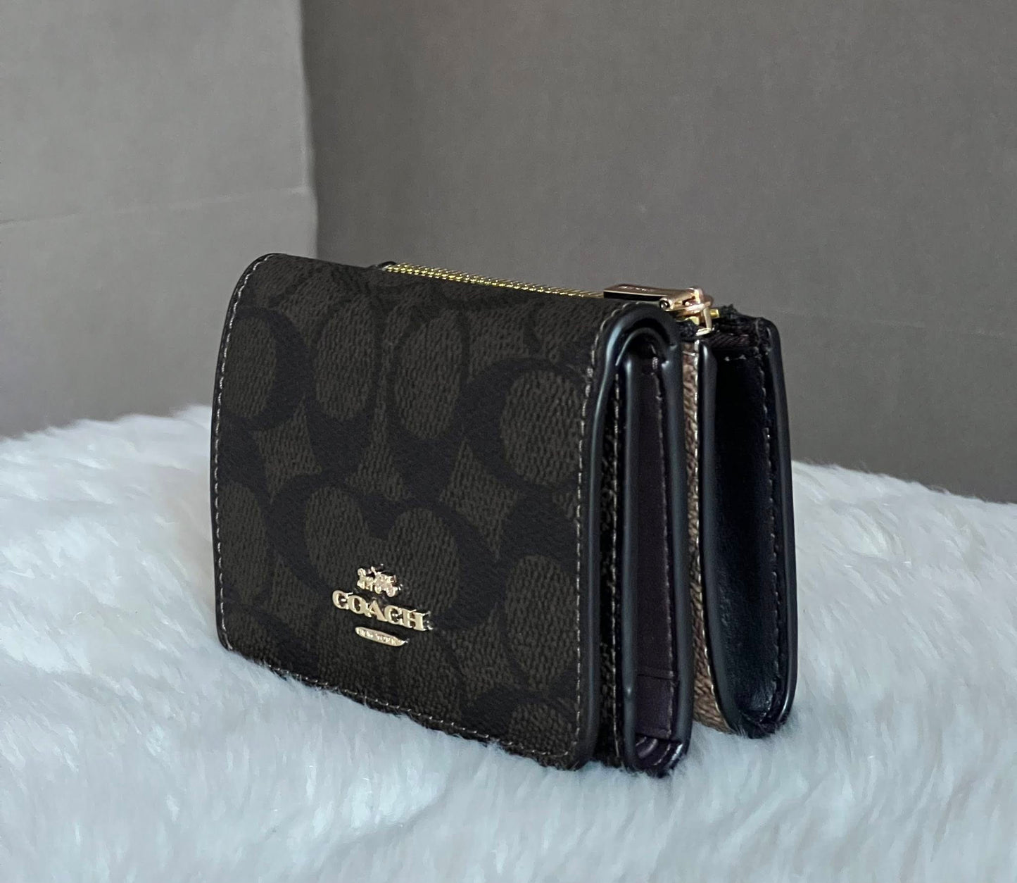 Coach Card Holder Wallet In Blocked Signature Canvas