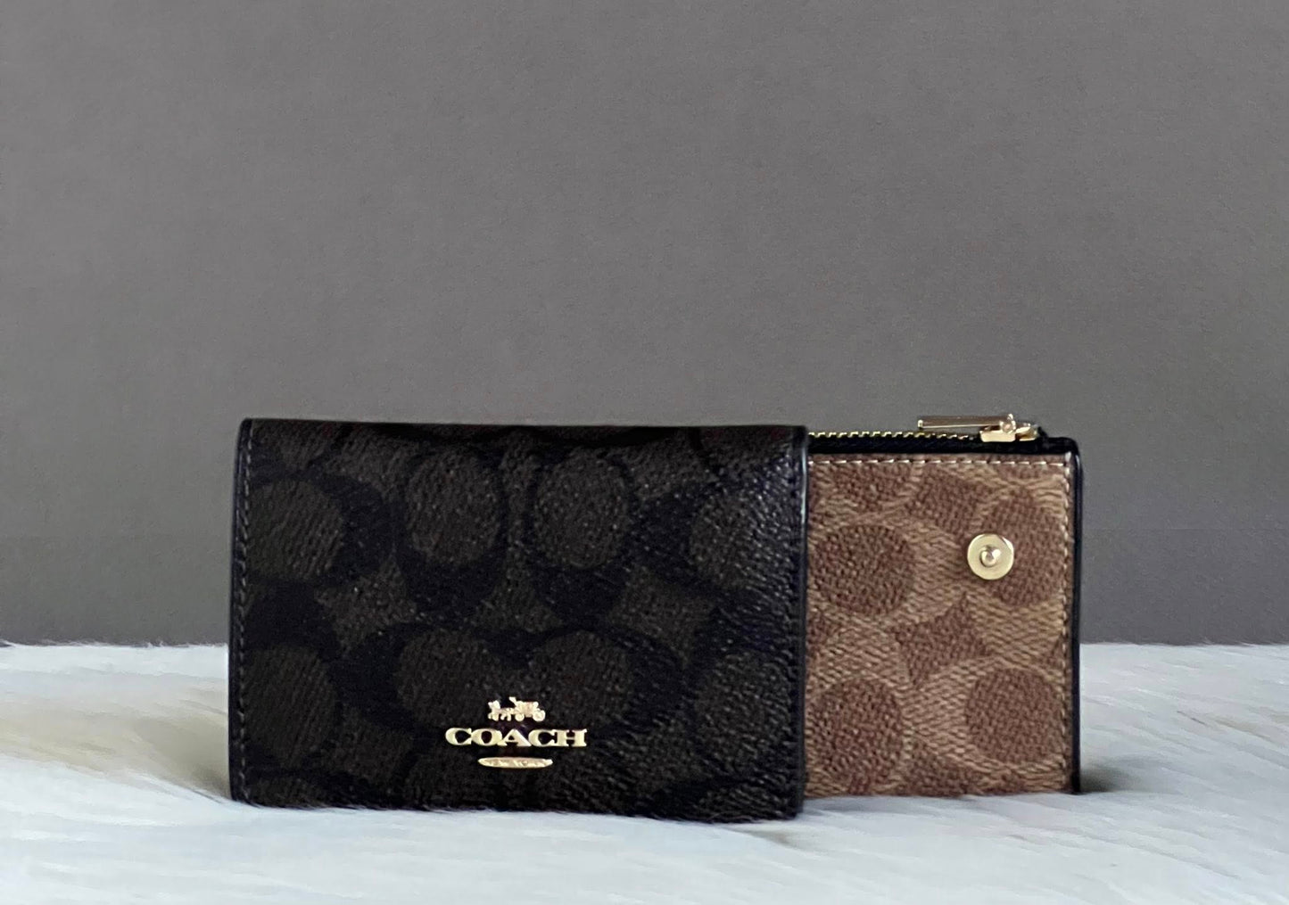 Coach Card Holder Wallet In Blocked Signature Canvas
