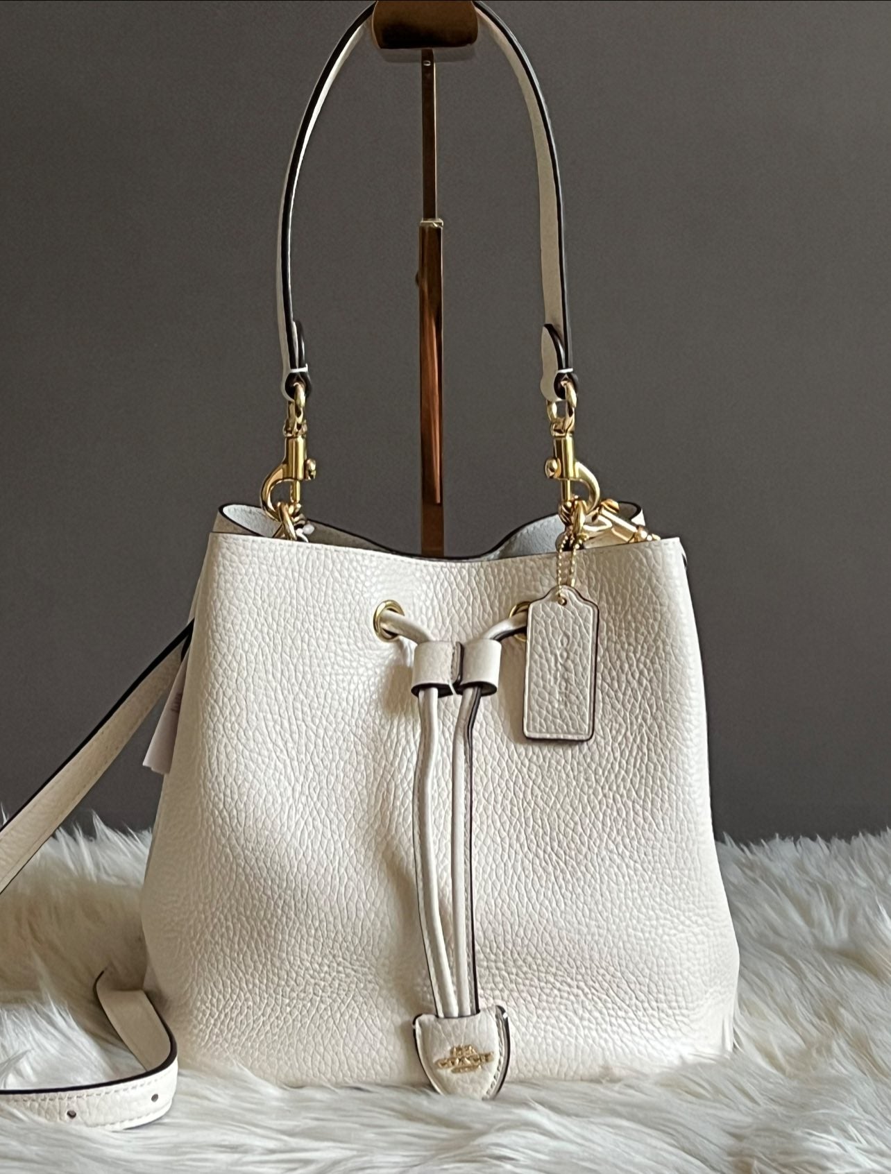 coach bucket backpack Coach Rowan Bucket Bag – Club de Mode