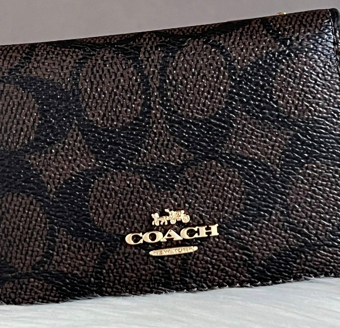 Coach Card Holder Wallet In Blocked Signature Canvas