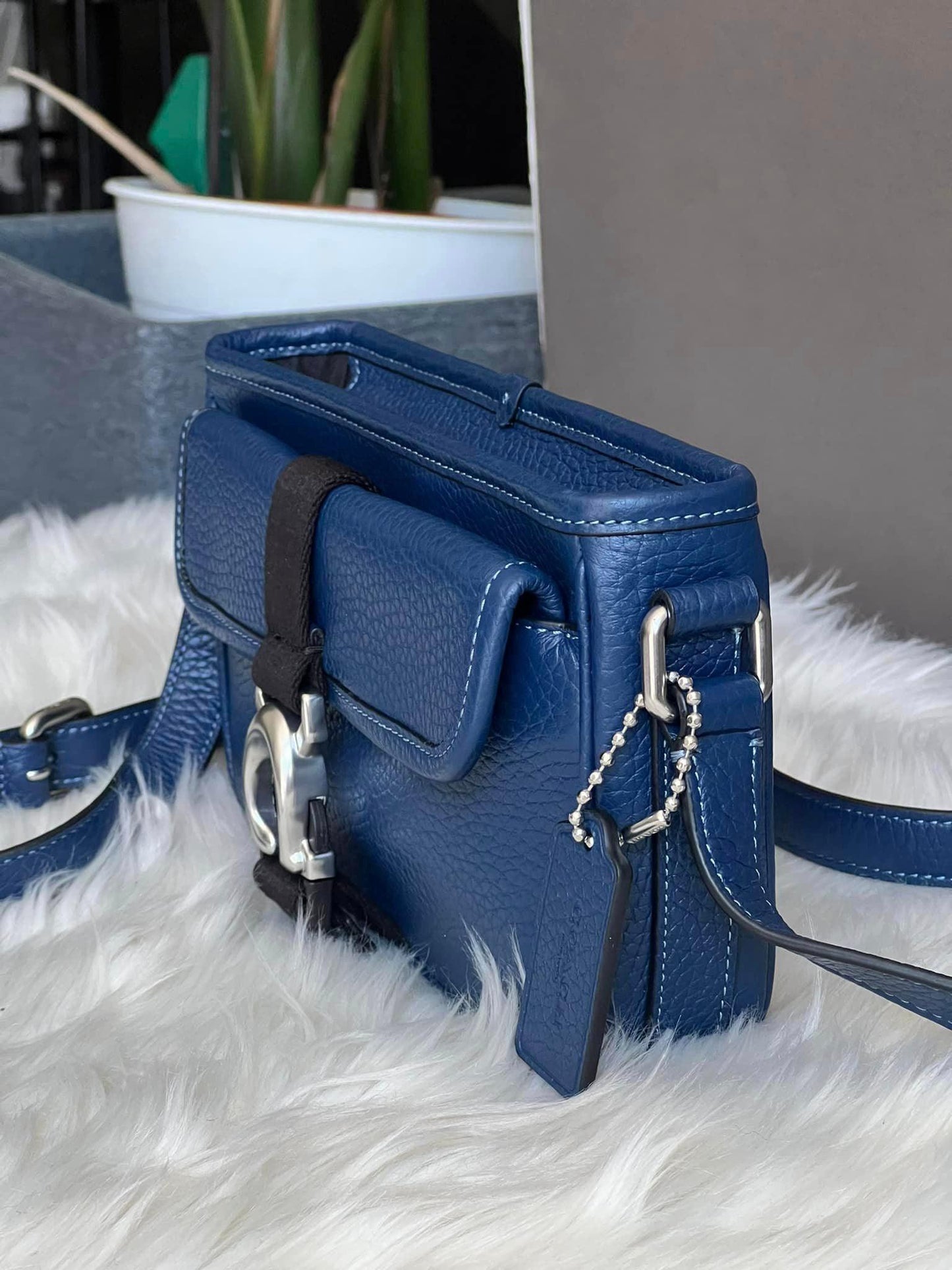 Coach Beck Slim Crossbody