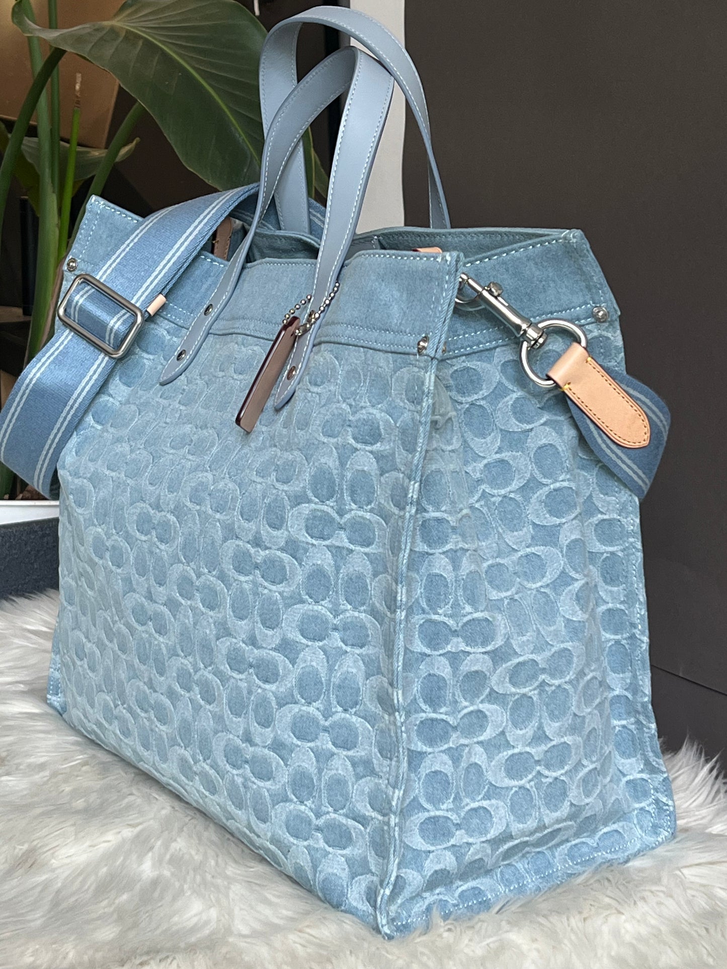 Coach Field Tote 40 in Signature Denim