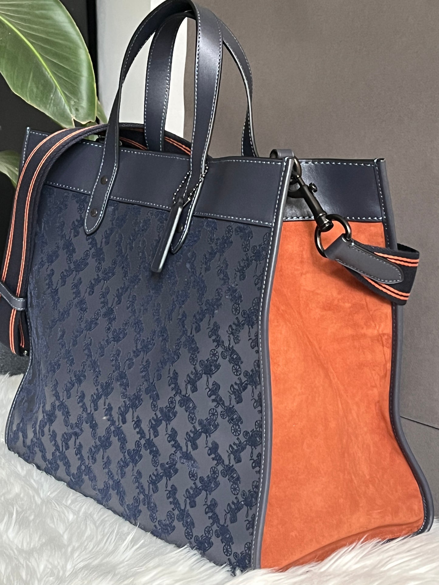Coach Field Tote 40 with Horse and Carriage