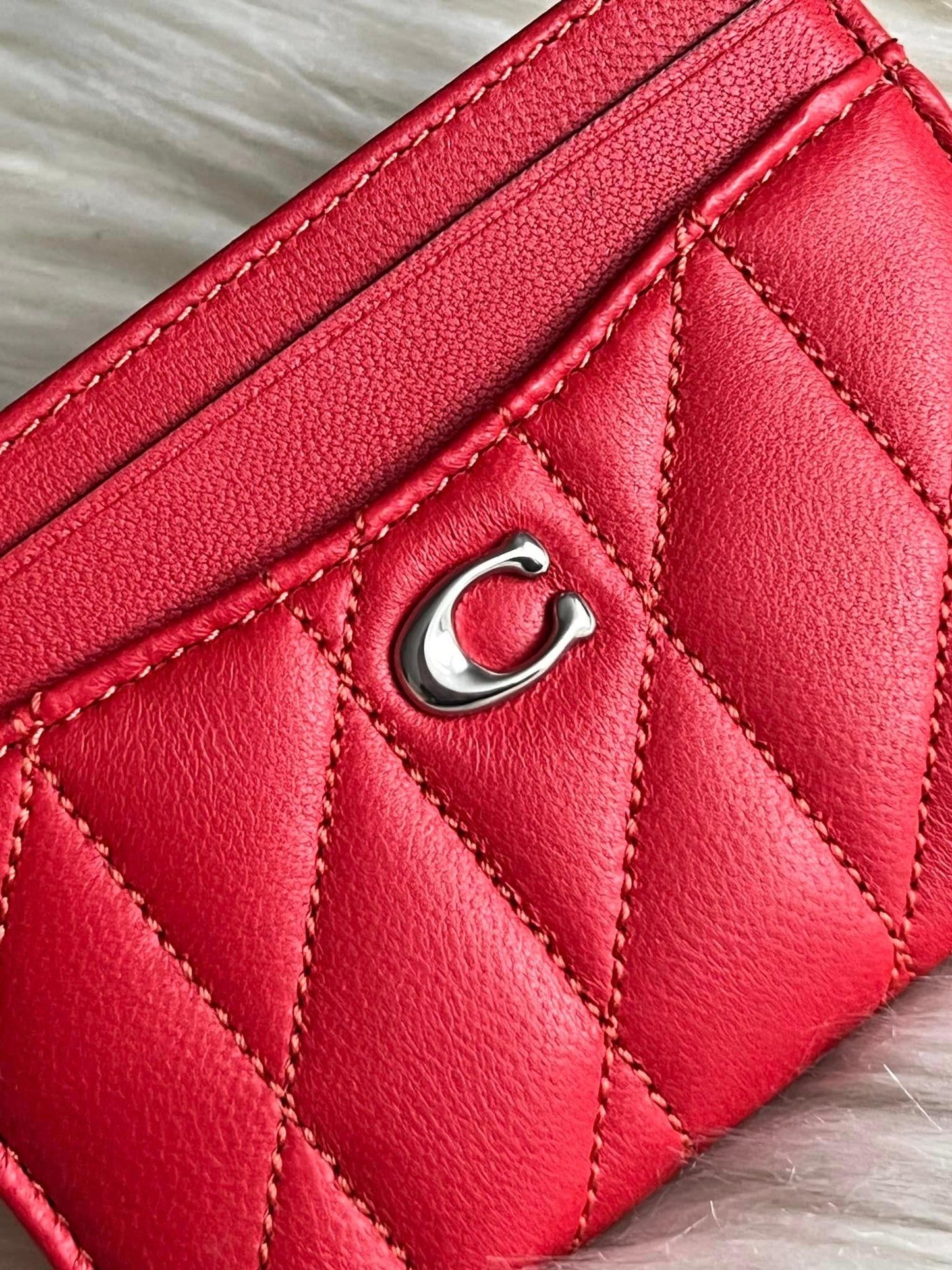 Coach Essential Card Case With Pillow Quilting