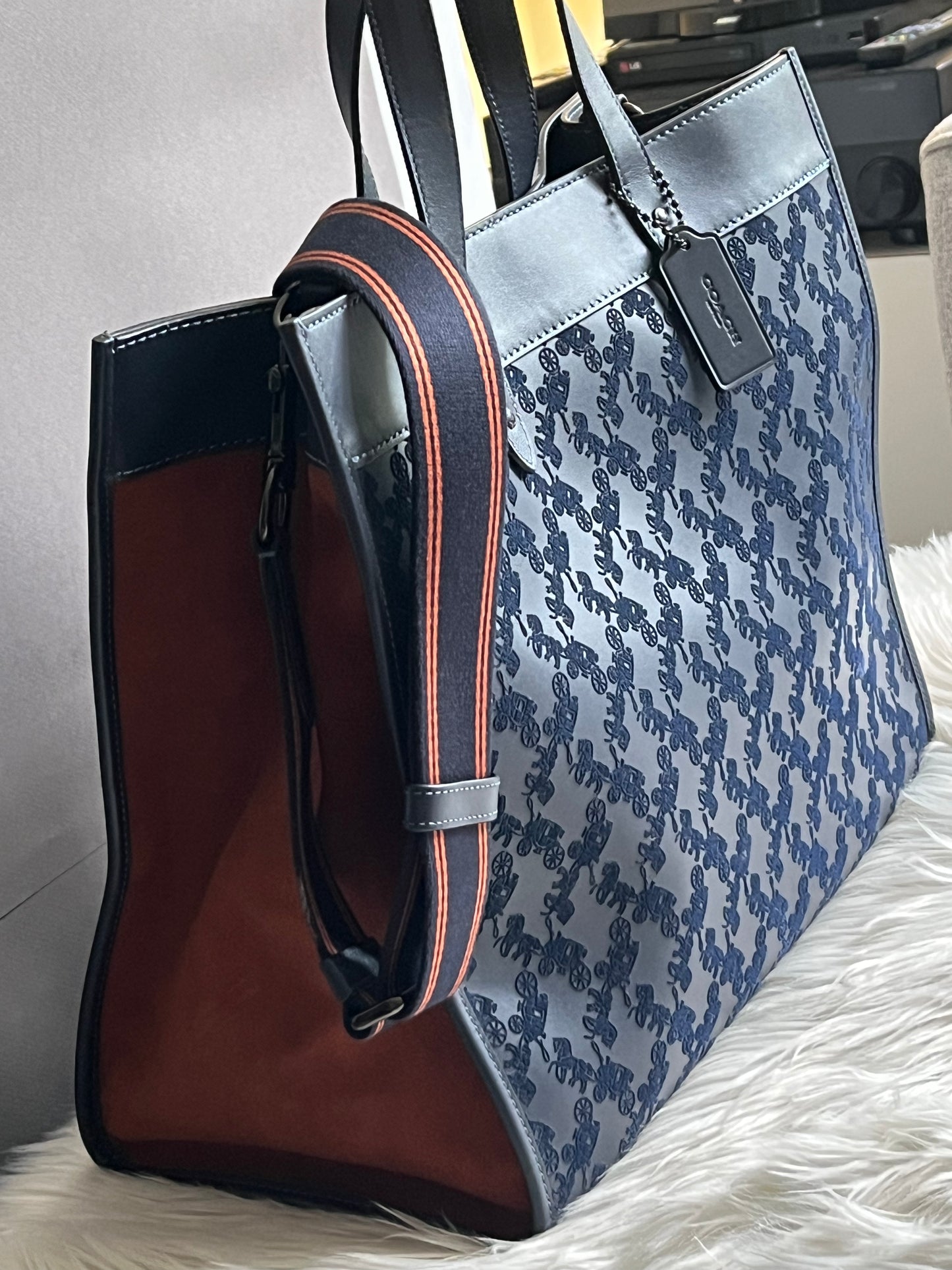 Coach Field Tote 40 with Horse and Carriage