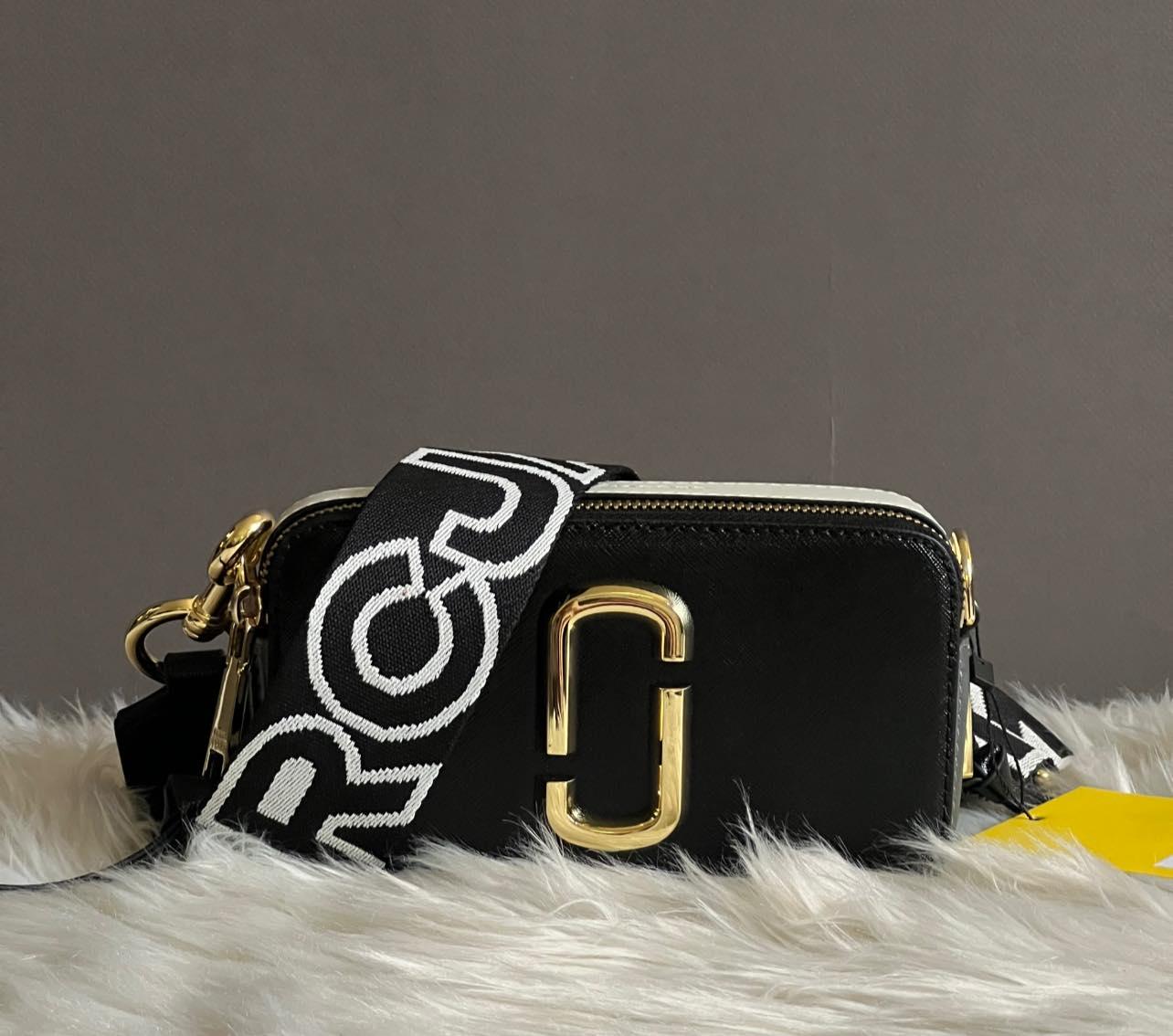 Marc Jacobs The Snapshot