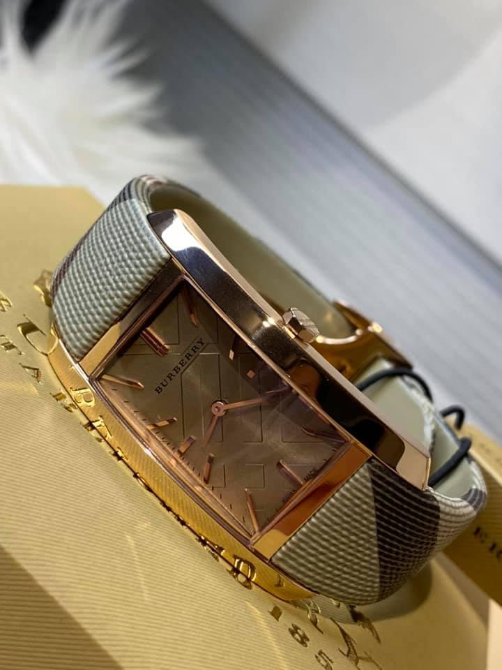 Burberry Women’s Pioneer Nova Check Strap Rose Gold-Tone