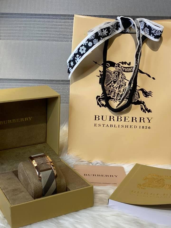 Burberry Women’s Pioneer Nova Check Strap Rose Gold-Tone