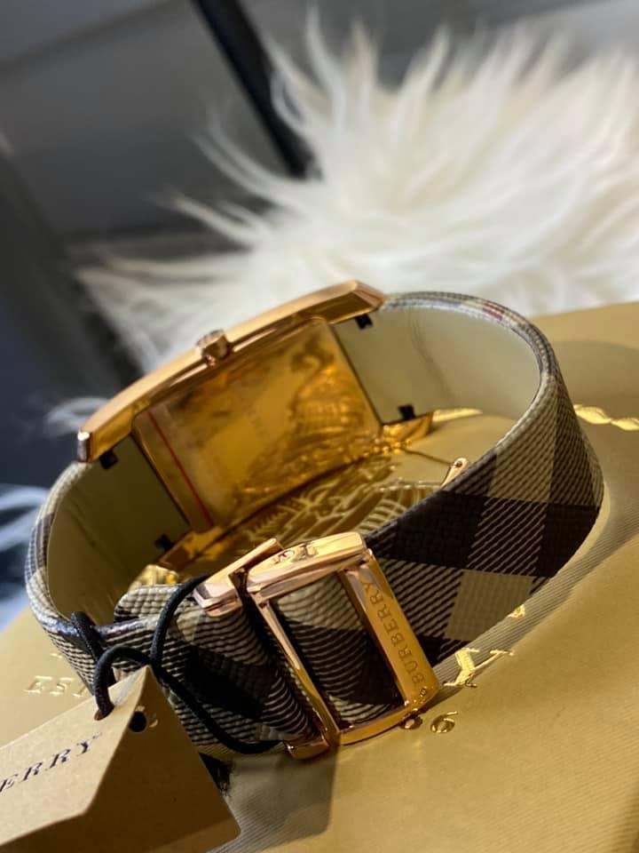 Burberry Women’s Pioneer Nova Check Strap Rose Gold-Tone