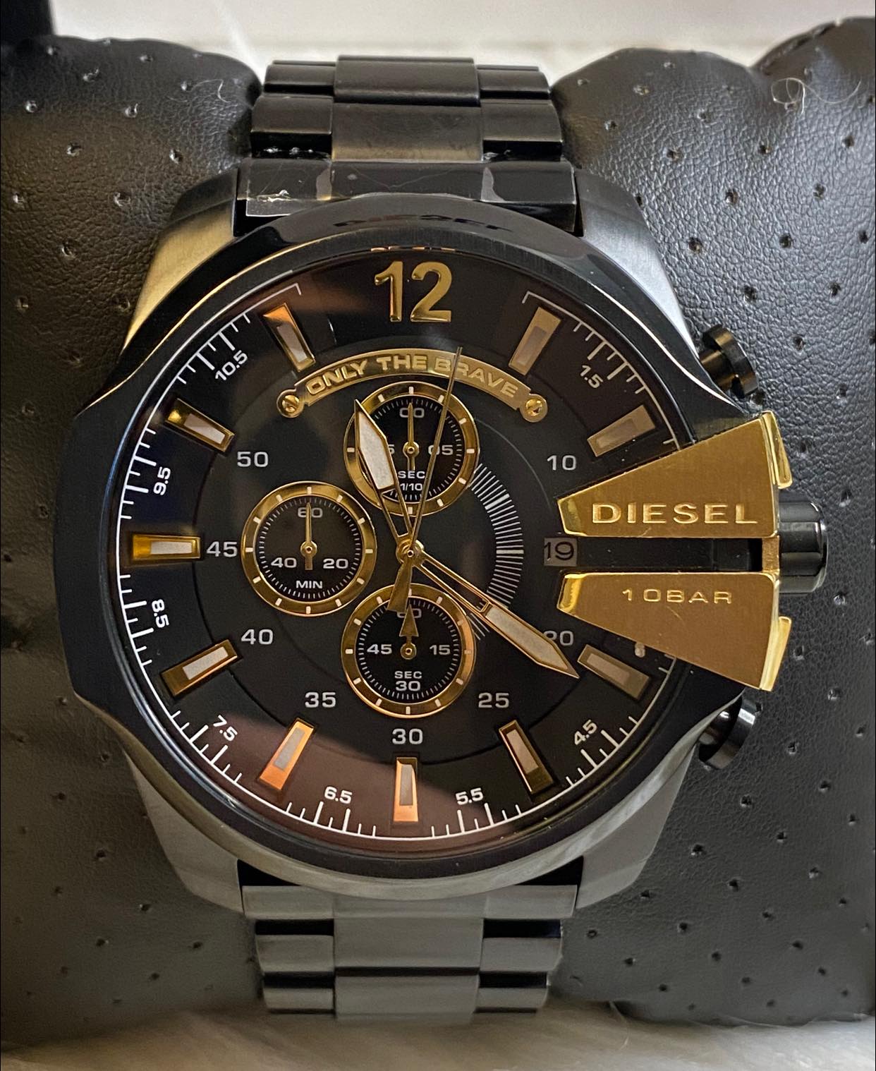 Diesel Men s Mega Chief Chronograph Black Steel Watch Club de Mode