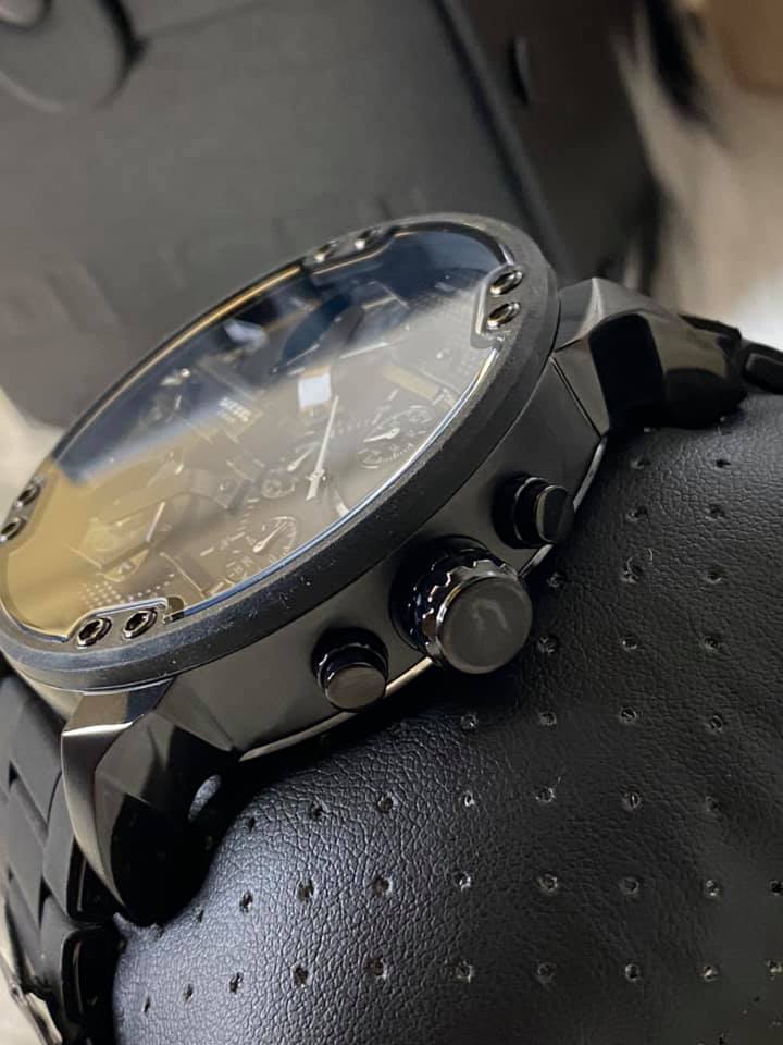 Diesel Men’s Mr. Daddy 2.0 Chronograph Black Dial Watch