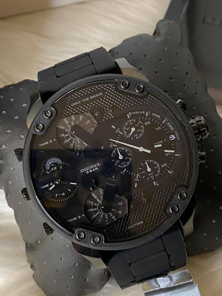 Diesel Men’s Mr. Daddy 2.0 Chronograph Black Dial Watch