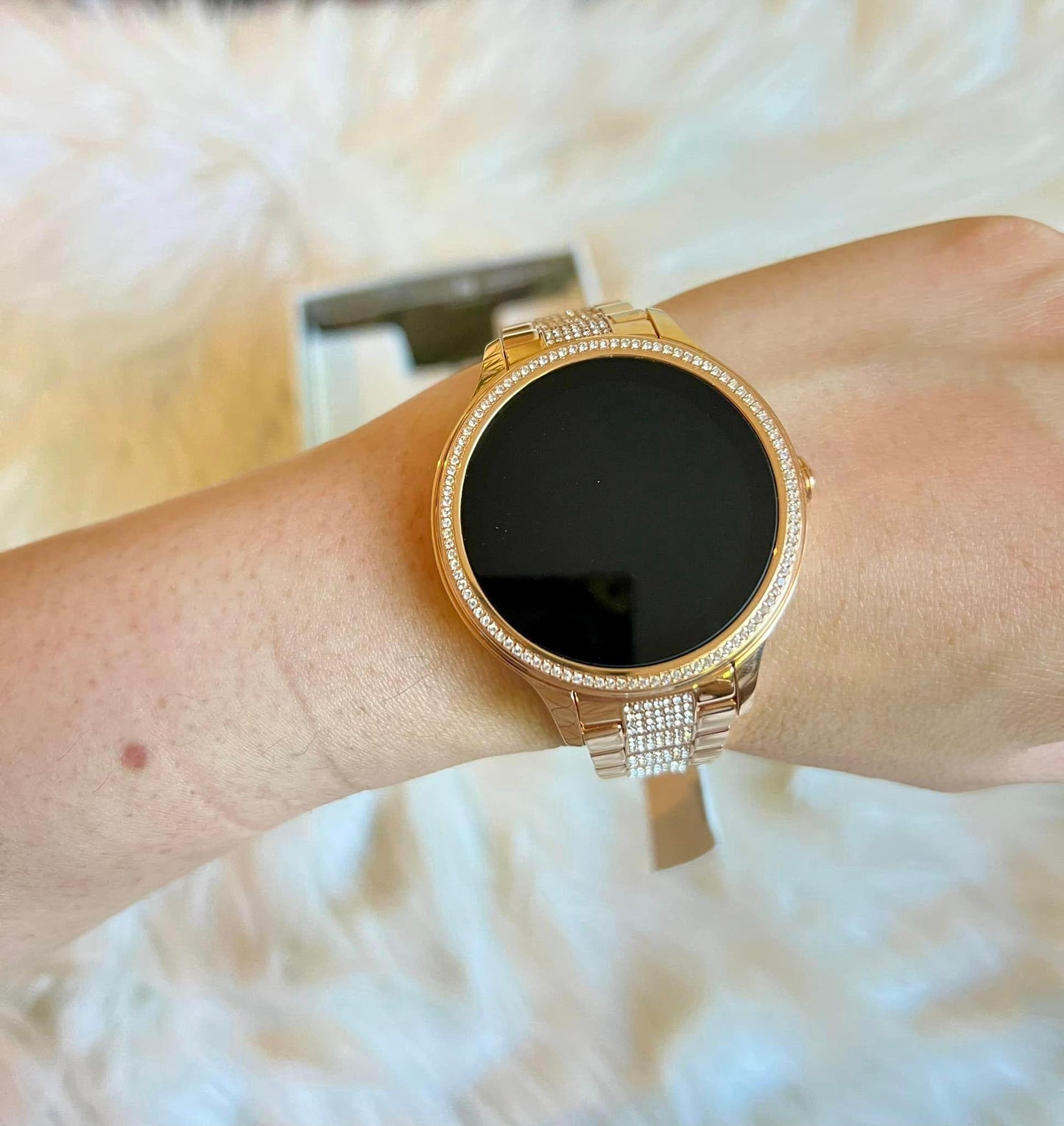 Fossil Women’s Gen 5E Smartwatch Rose Gold-Tone Stainless Steel