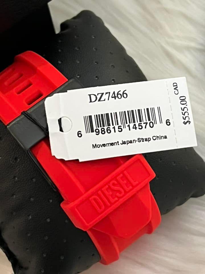 Diesel Uber Chief Dial Black Dial Red Silicone Watch