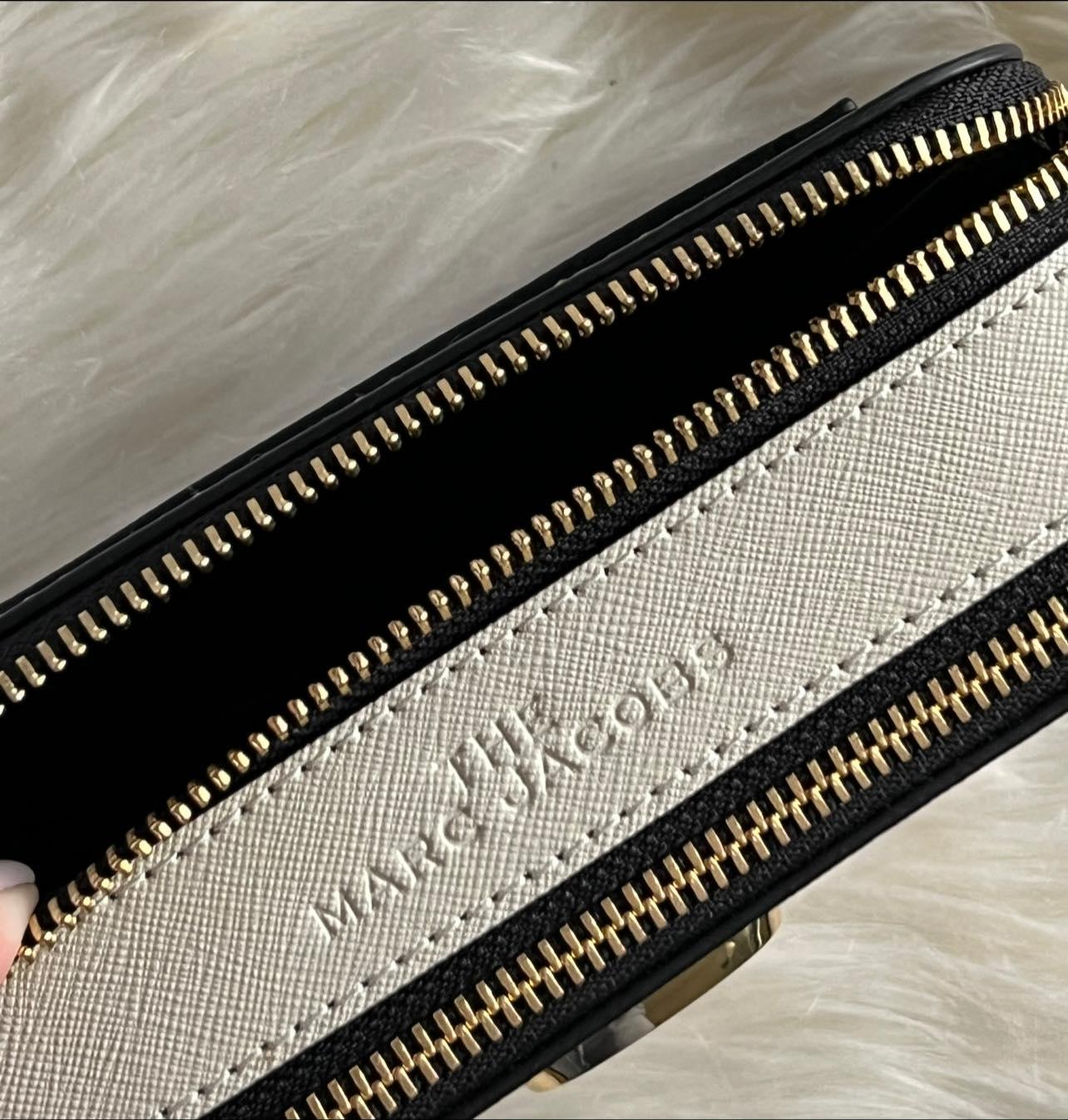 Marc Jacobs The Snapshot