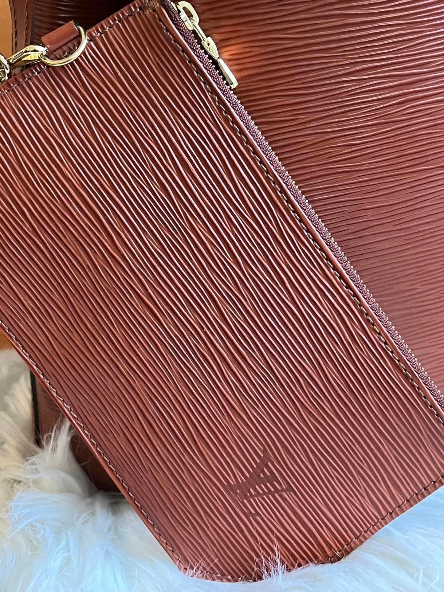 Louis Vuitton Vintage Epi Sac D’epaule