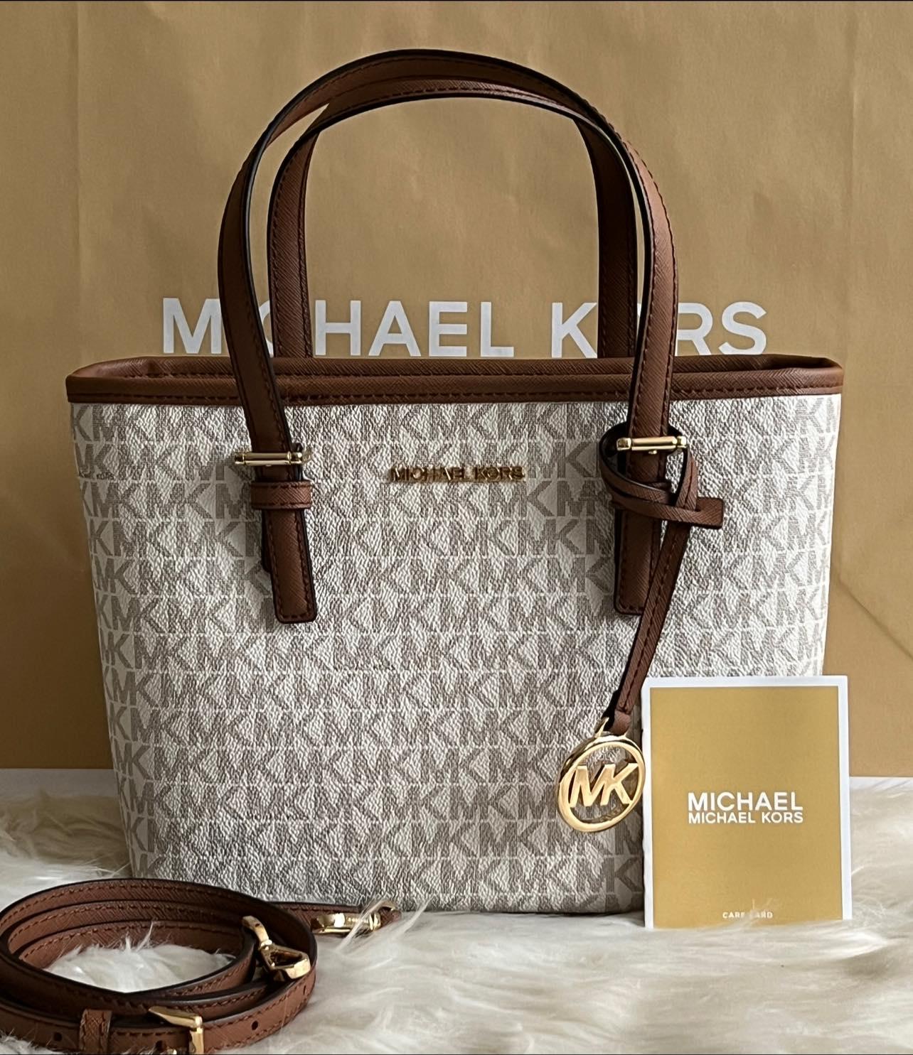 jet set travel logo top-zip tote bag Michael Kors Jet Set XS Logo Top-Zip Tote Bag – Club de Mode