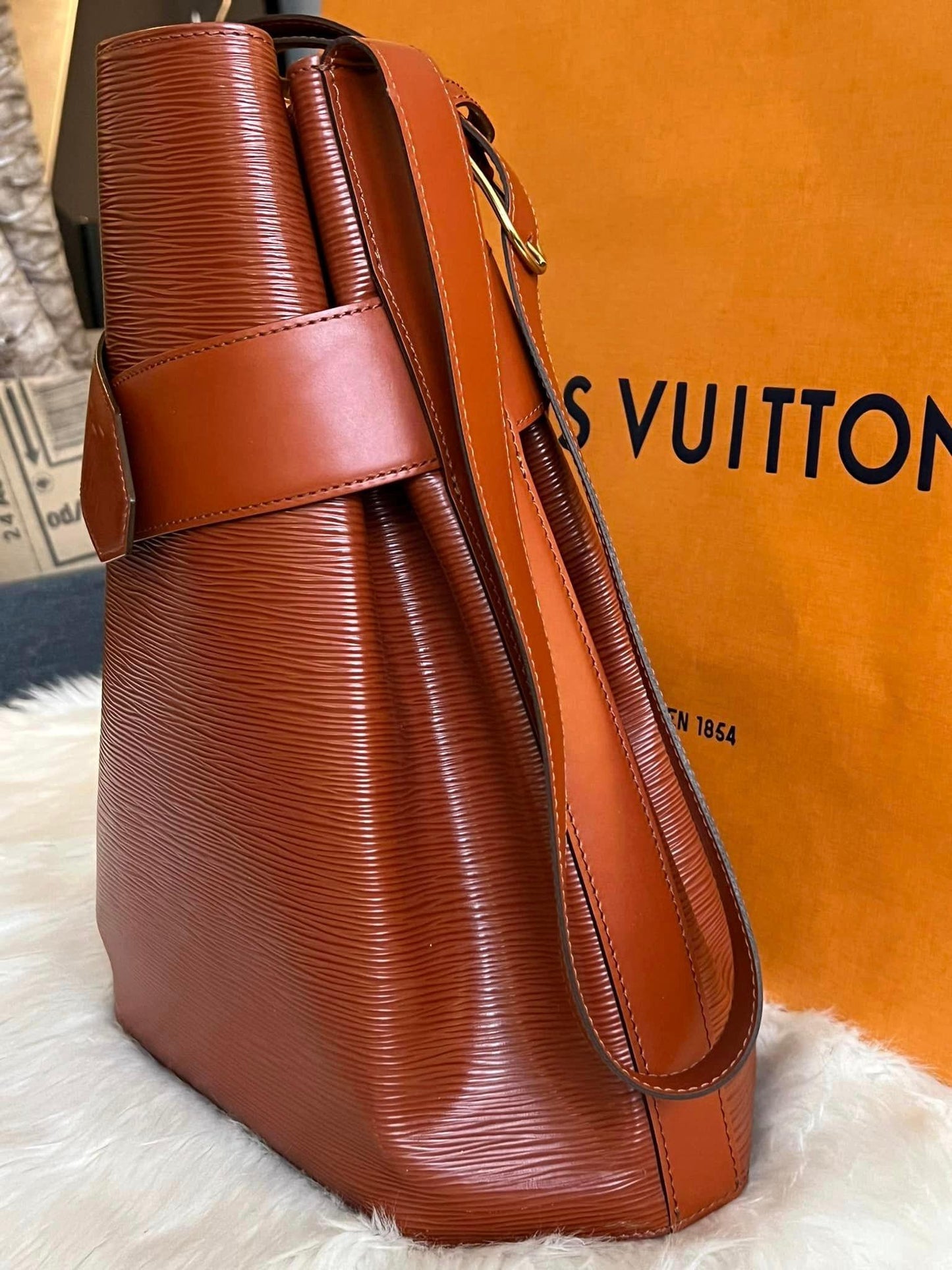 Louis Vuitton Vintage Epi Sac D’epaule
