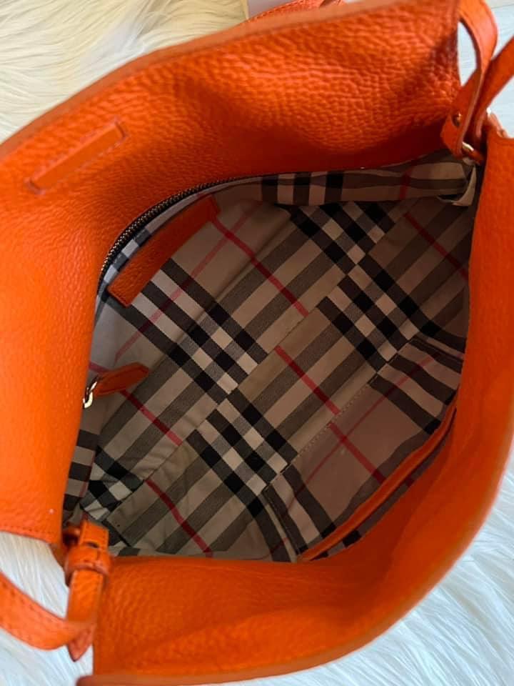 Burberry London Grainy Leather Small Leah Clutch