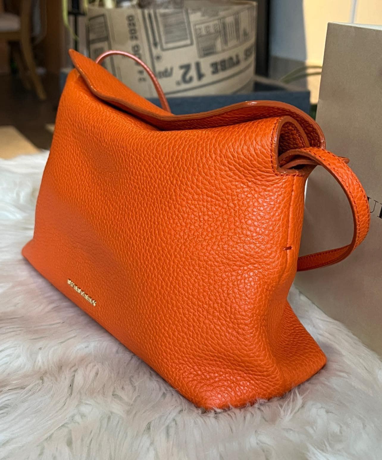 Burberry London Grainy Leather Small Leah Clutch