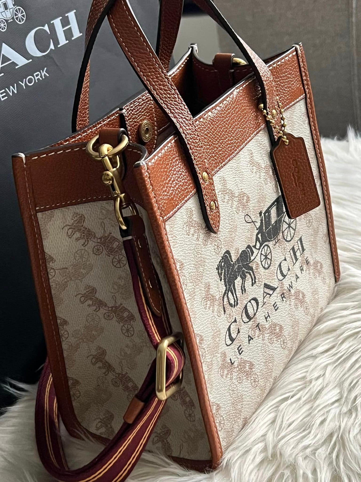 Coach Field Tote 22 with Horse and Carriage Print and Carriage Badge