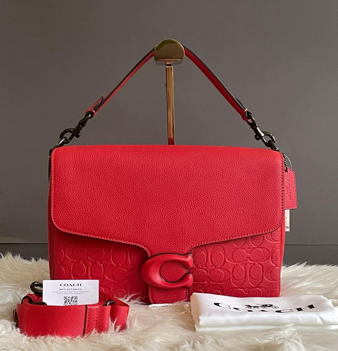 Coach Soft Tabby Messenger in Signature Leather
