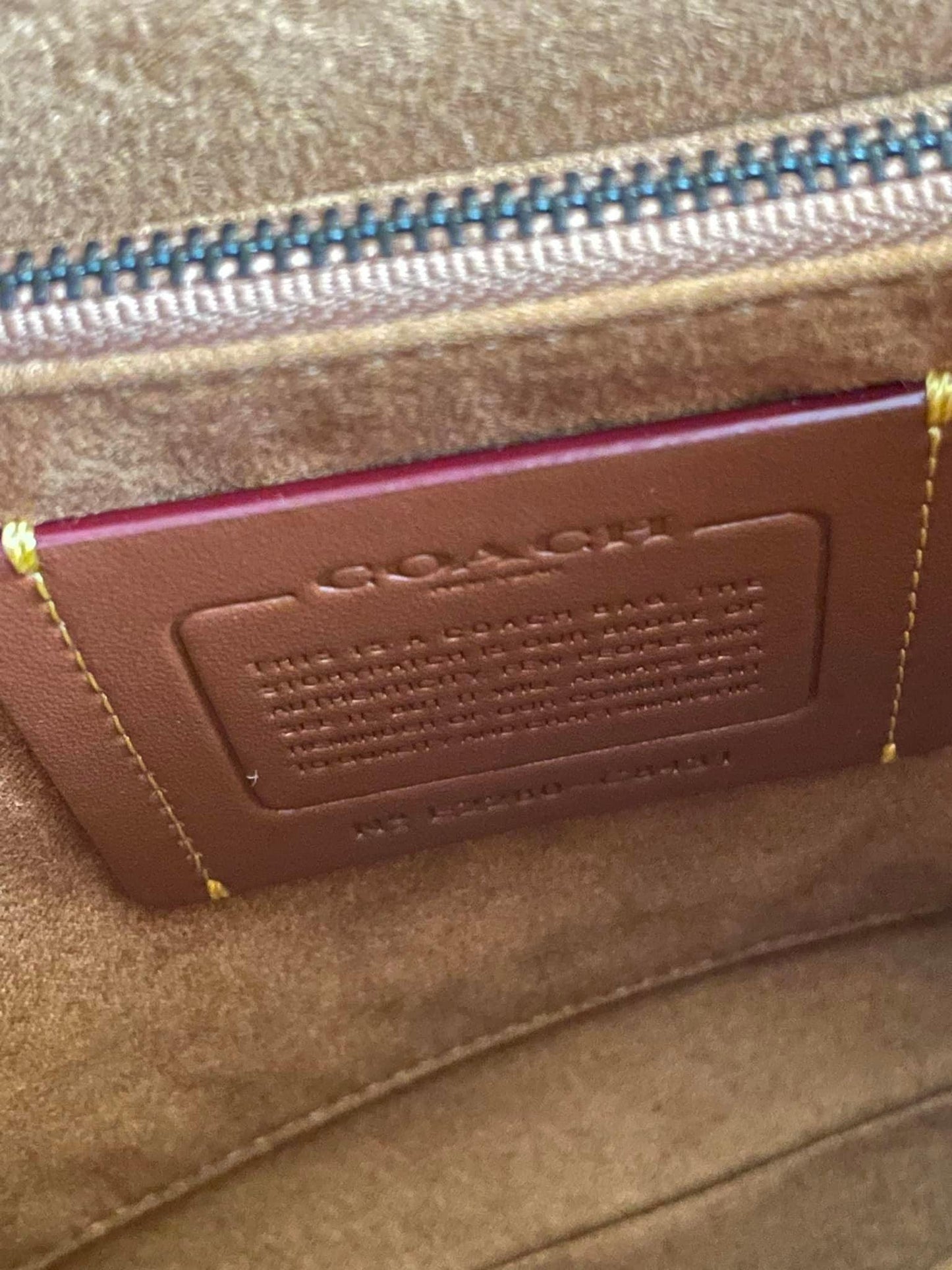 Coach Soft Tabby Messenger in Signature Leather