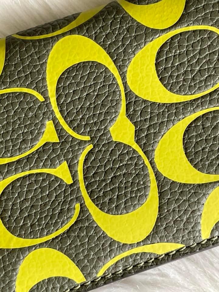 Coach Card Wallet in Signature Leather