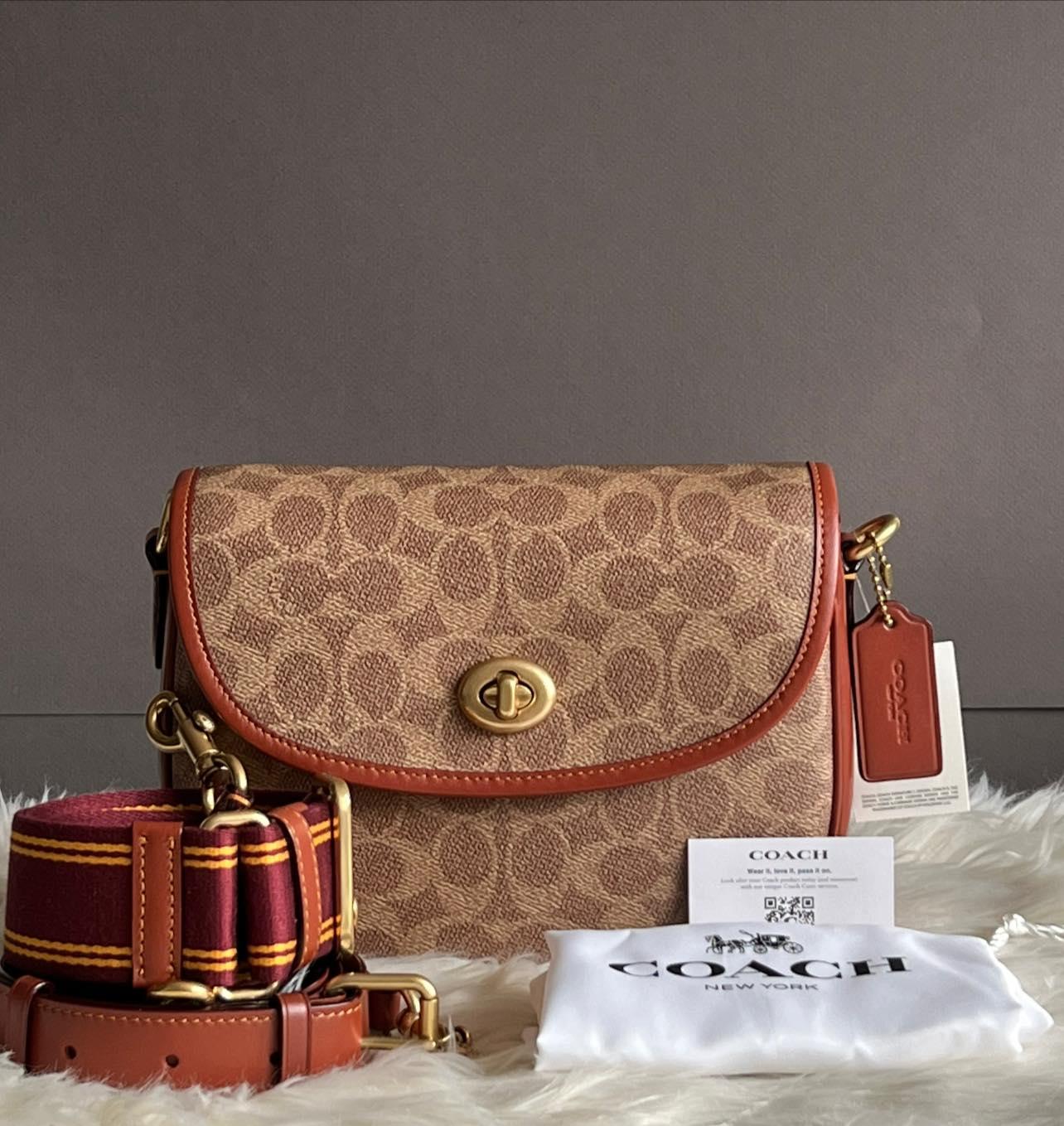 Coach Willow Saddle Bag in Signature Canvas